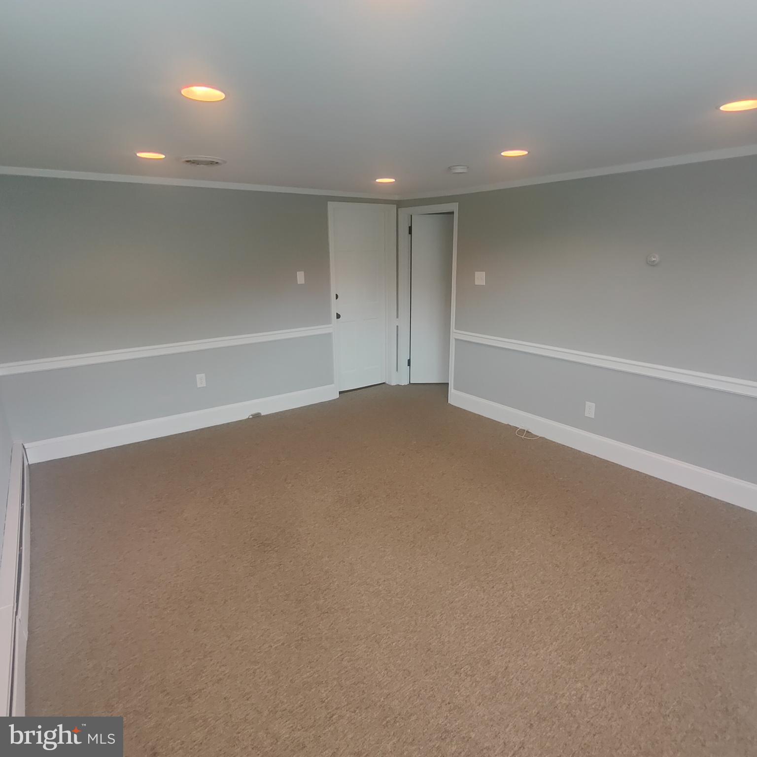 THE COMMONS AT VF - Commercial Lease