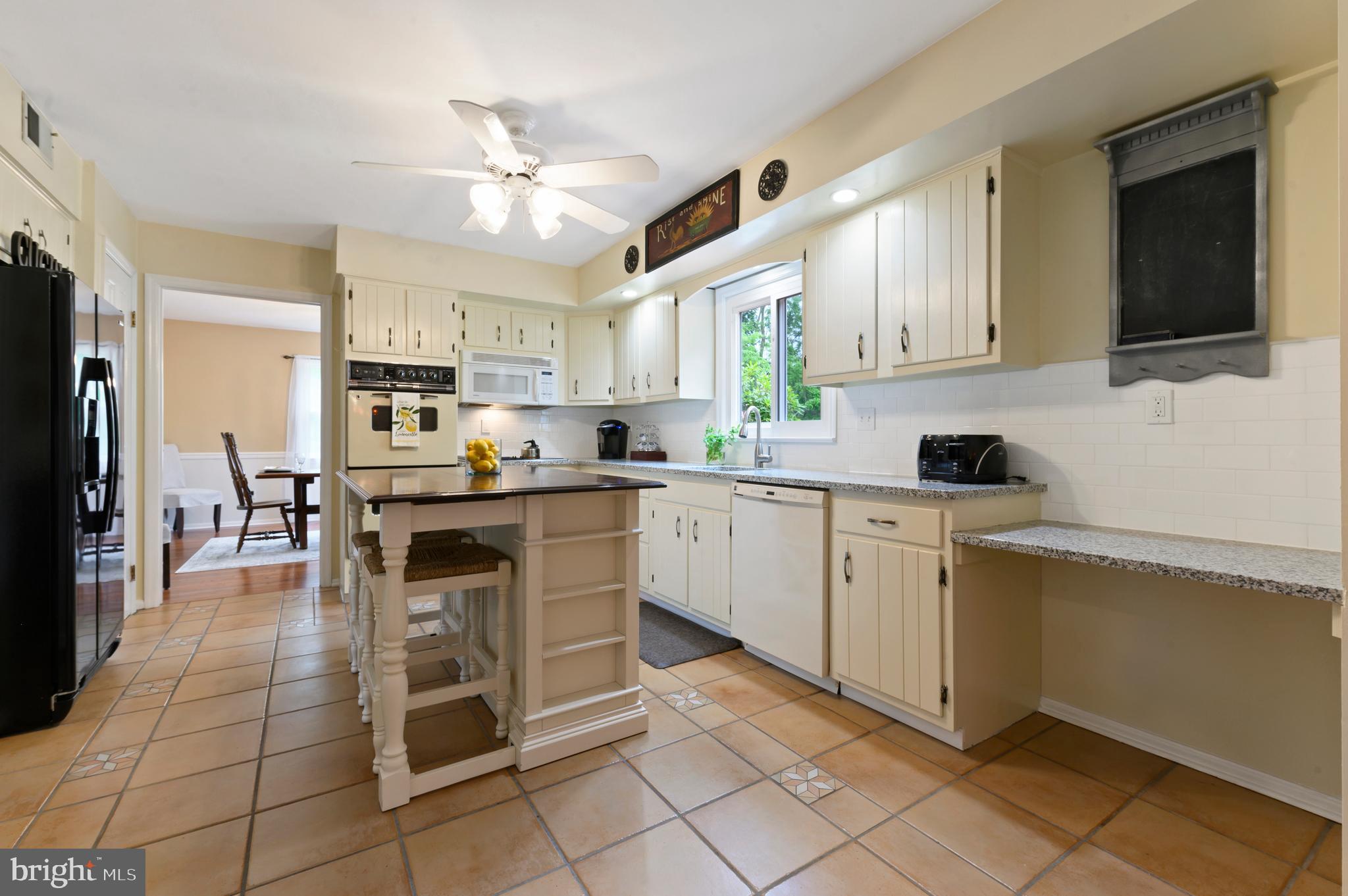 ROCKFORD ESTATES - Residential