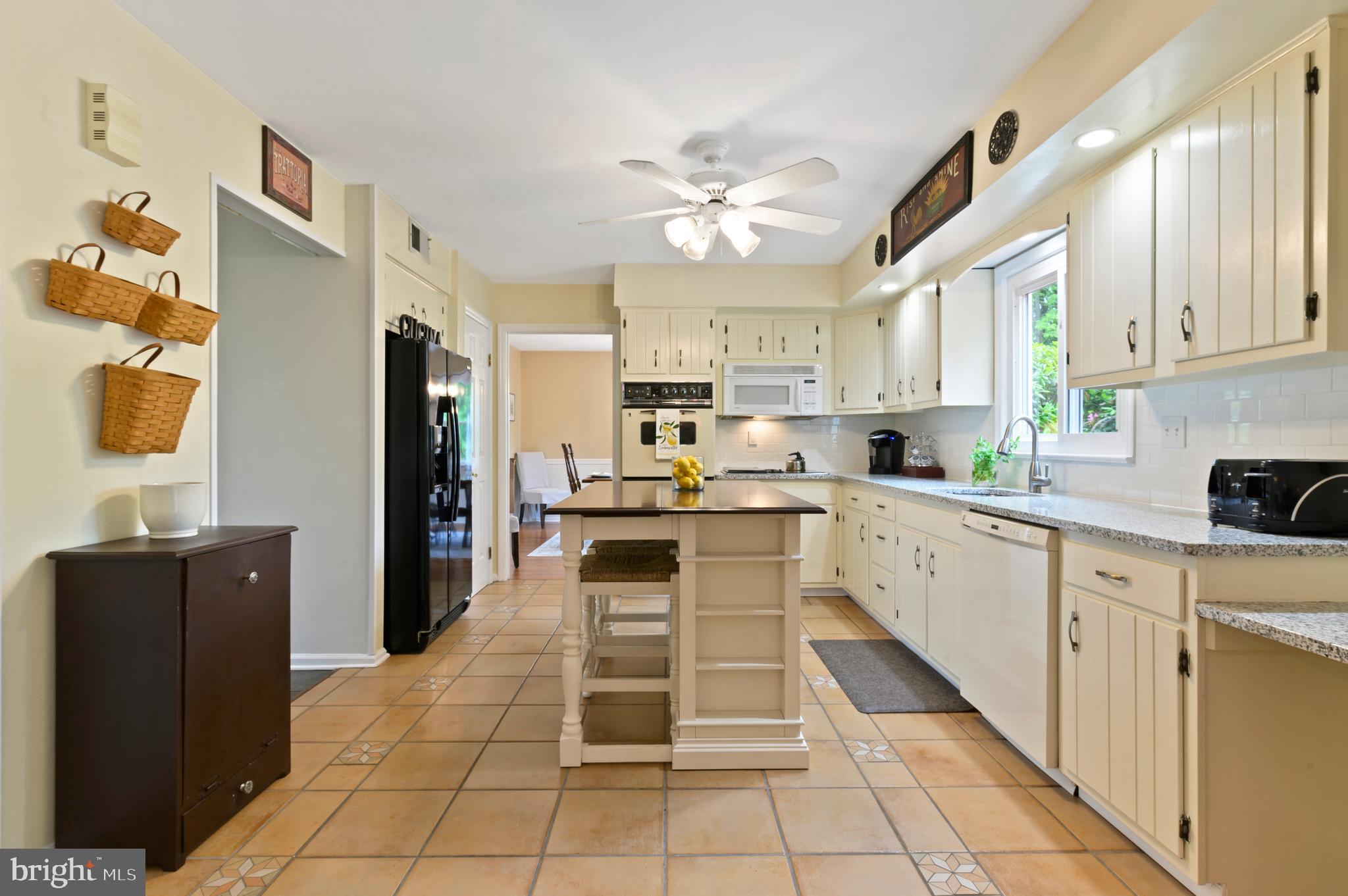 ROCKFORD ESTATES - Residential