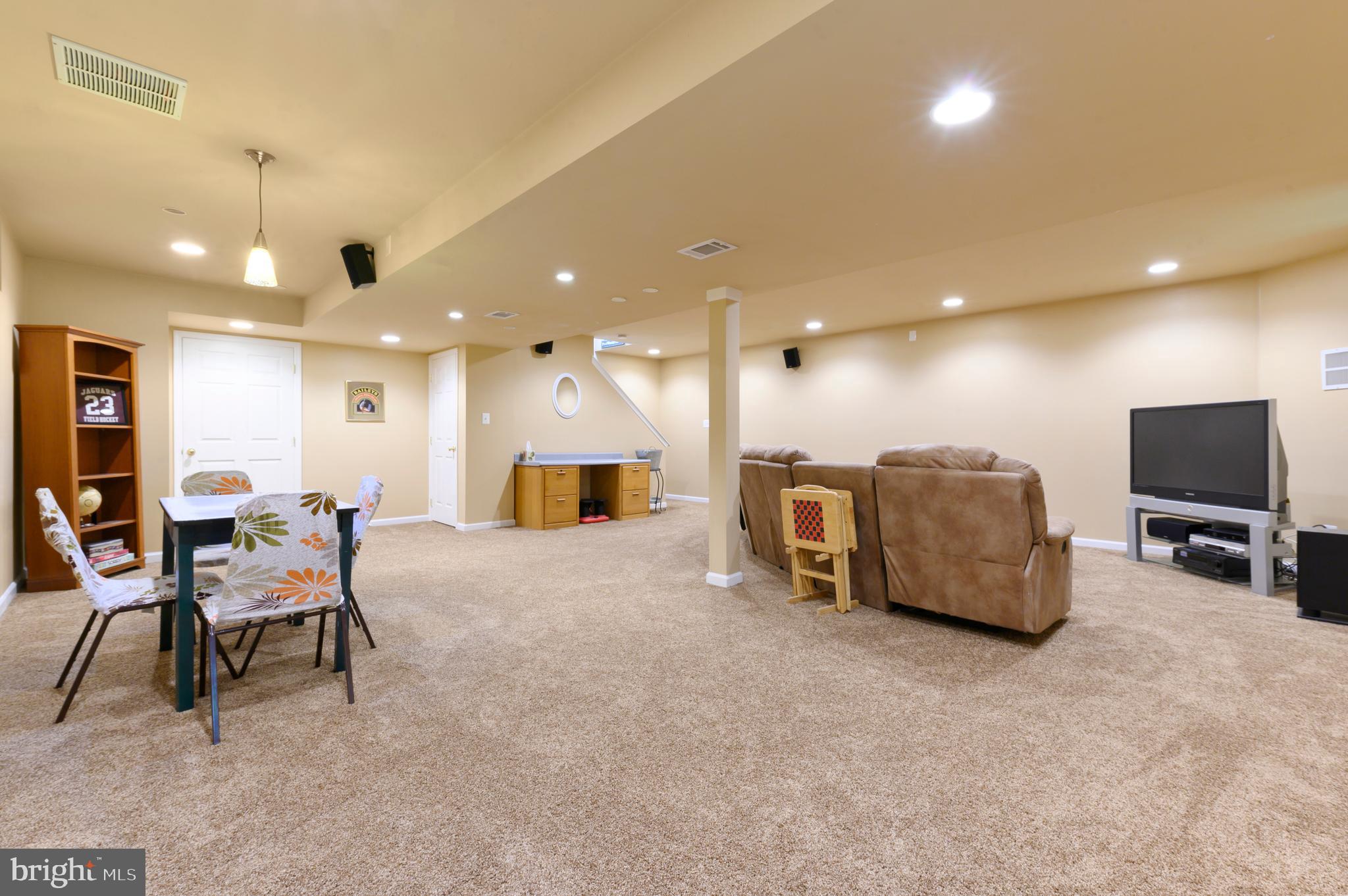 ROCKFORD ESTATES - Residential