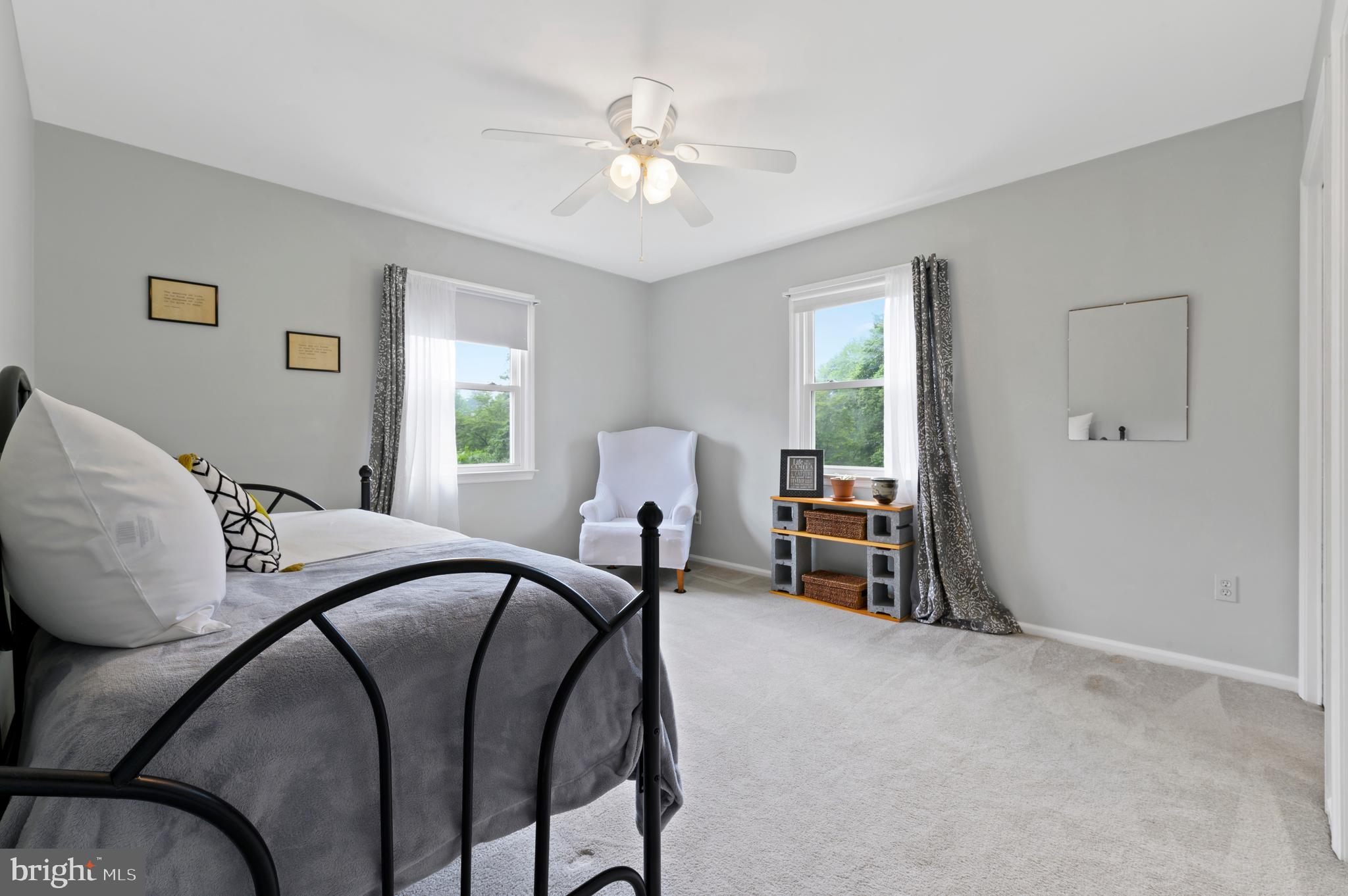 ROCKFORD ESTATES - Residential