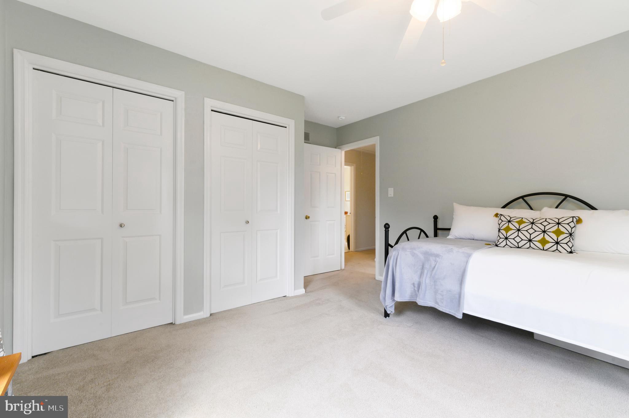 ROCKFORD ESTATES - Residential