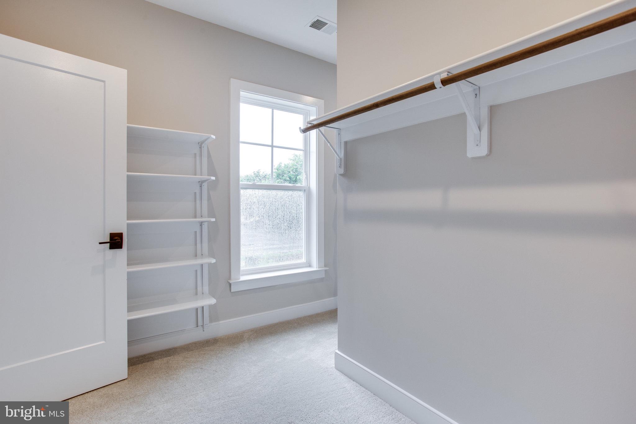 EAST VIENNA WOODS - Residential