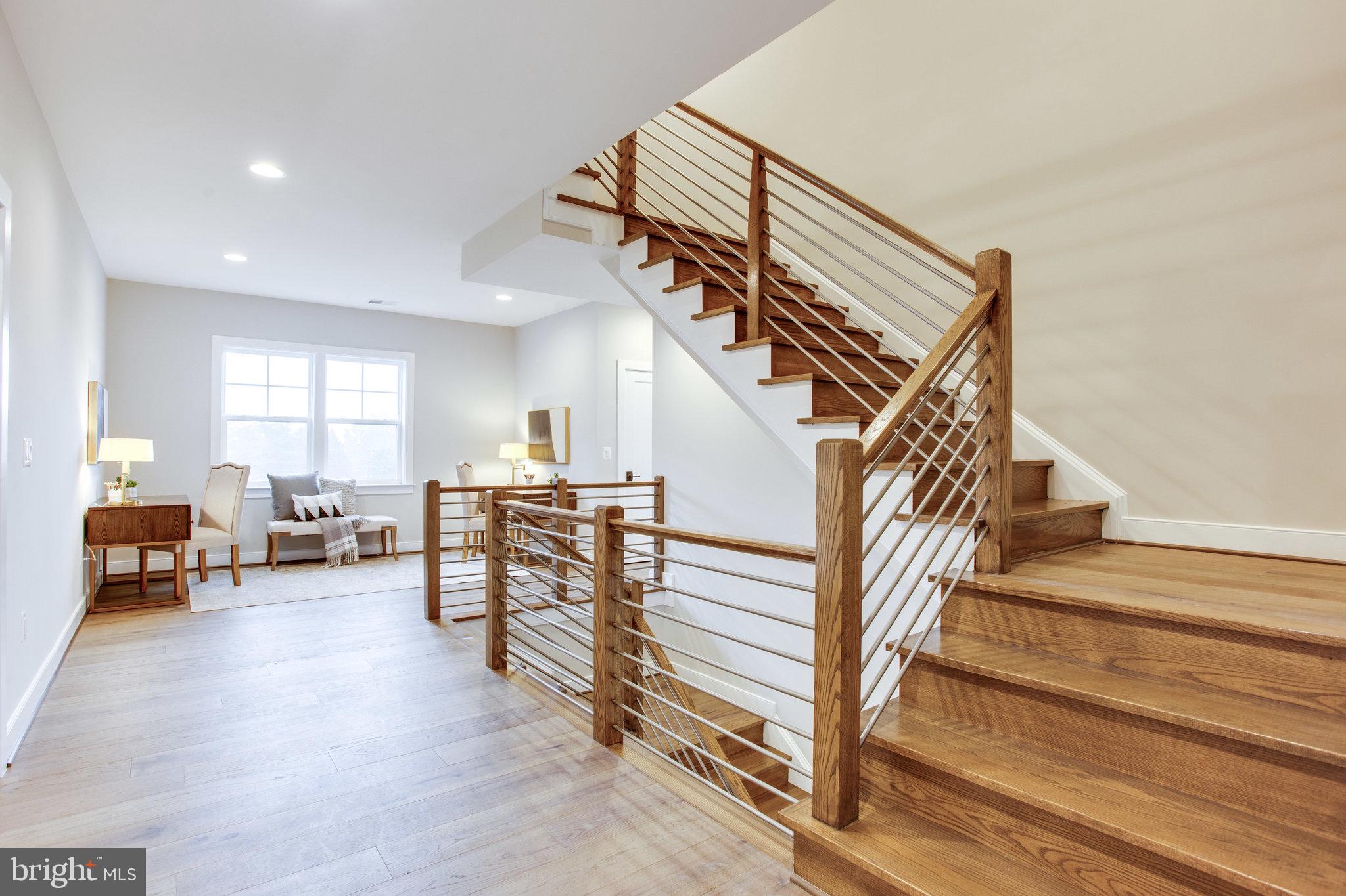 EAST VIENNA WOODS - Residential