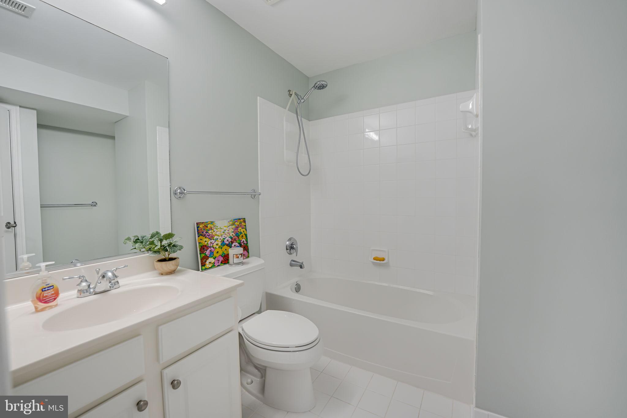 HUNTERS POND - Residential Lease