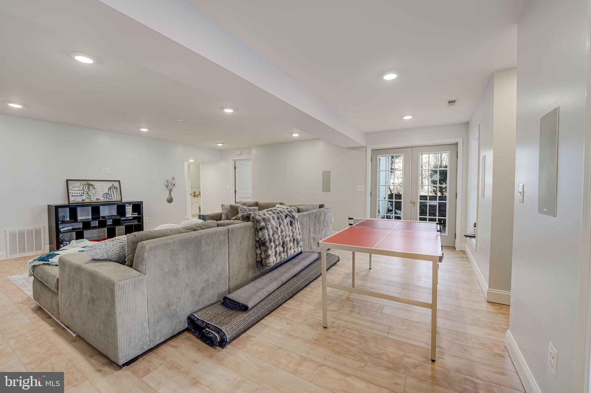 HUNTERS POND - Residential Lease