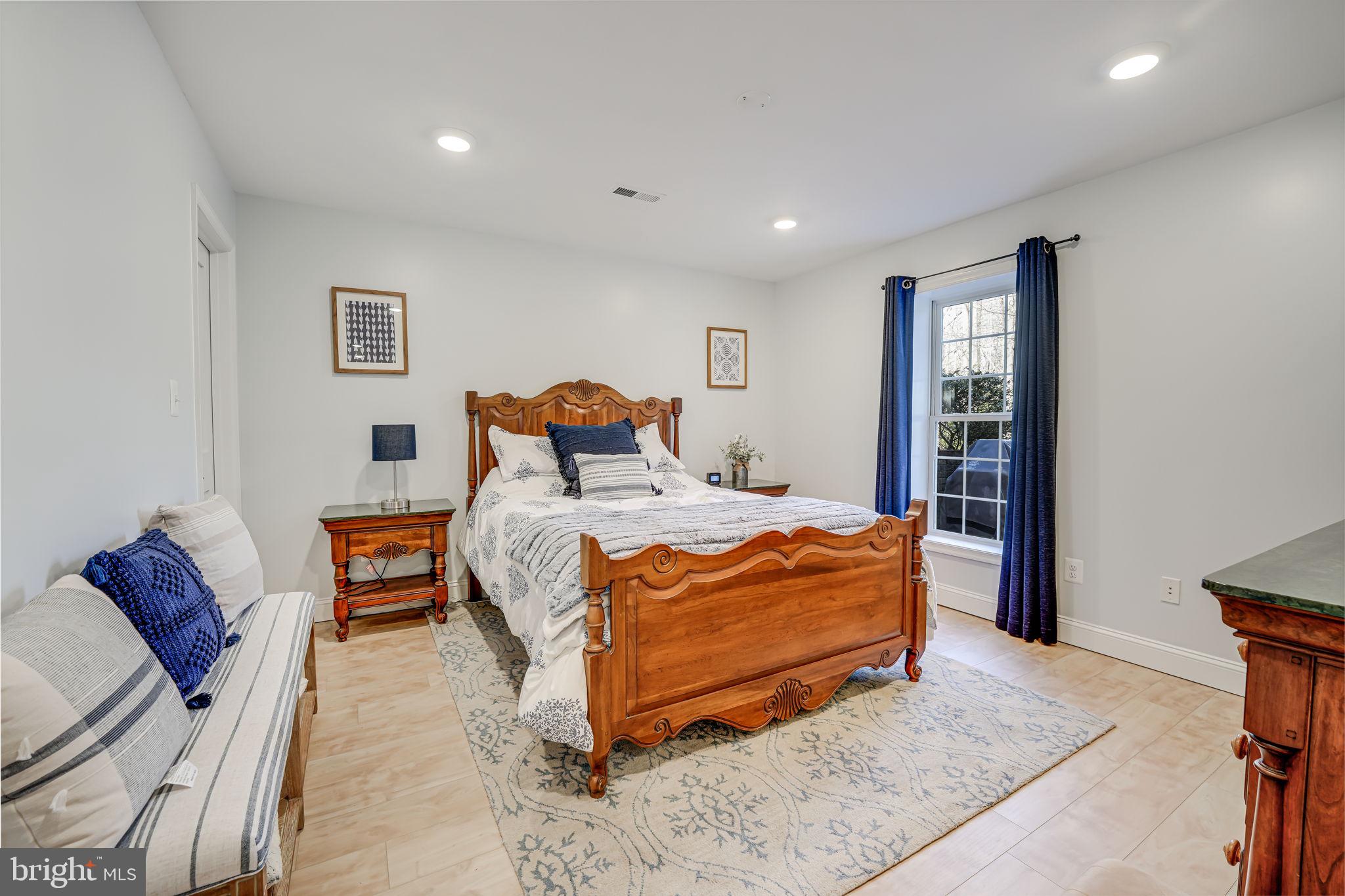 HUNTERS POND - Residential Lease