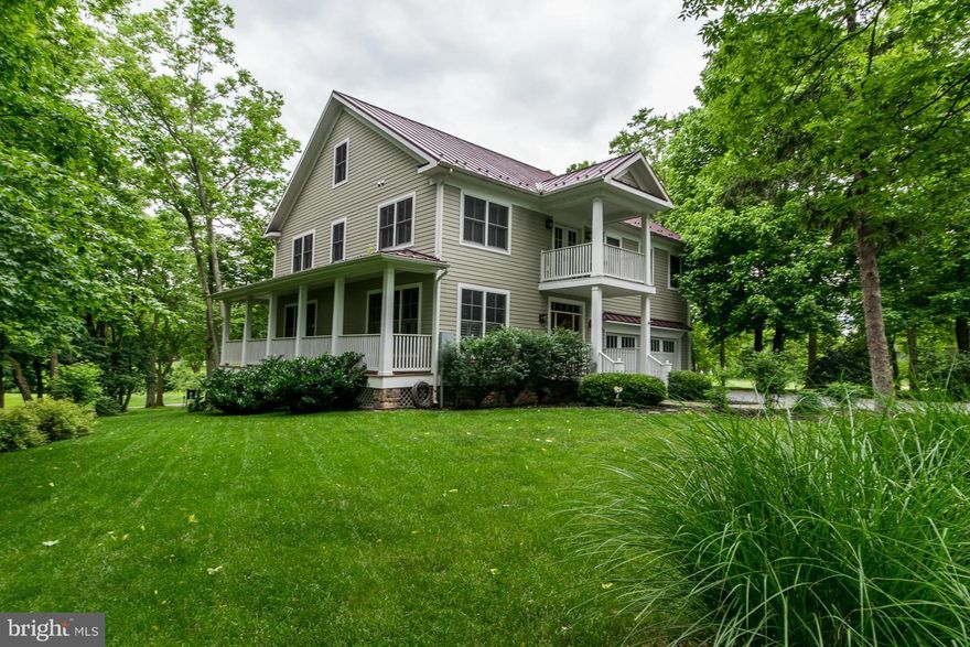 NO DETAIL OVERLOOKED IN THIS STUNNING CUSTOM BUILT HOME! Meticulously designed from the Geothermal Heating & A/C System to the Gourmet Kitchen, Luxurious Master suite w/2 WIC, Open Loft overlooking the Family Room w/Open Beamed Ceiling, Hardwood Flooring, Porches, Balconies & Deck w/ 3rd Fireplace & the Golf Cart Garage. Prime Lot w/ 270 degree Golf Course View, including the 18th Green & 1st Tee.