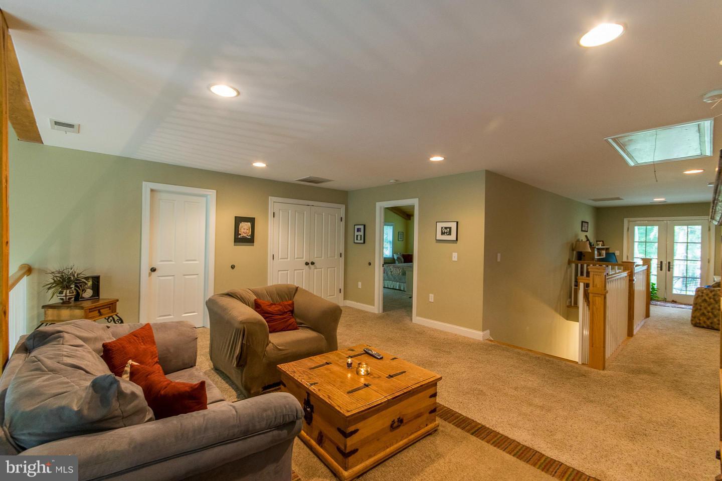 FERNBANK - Residential