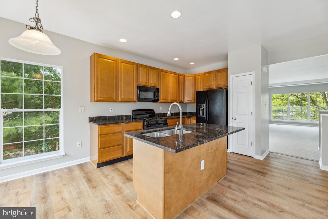 BELMONT STATION - Residential