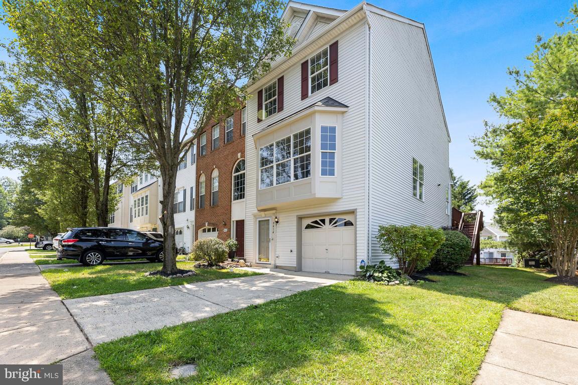 BELMONT STATION - Residential