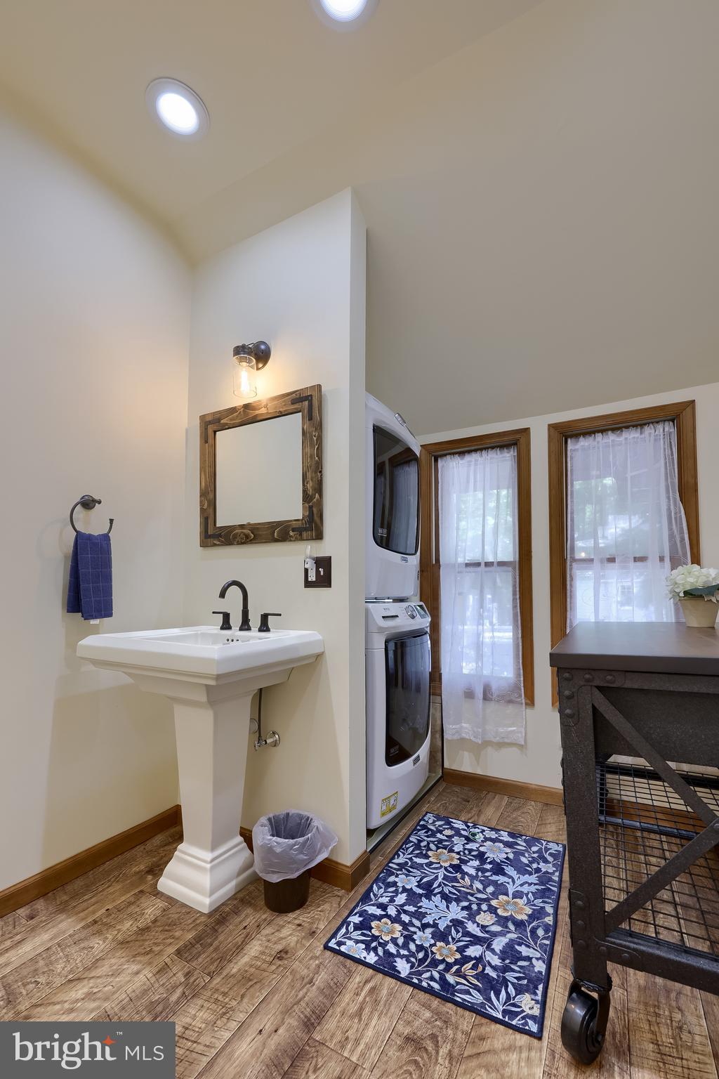 CAMPMEETING - Residential