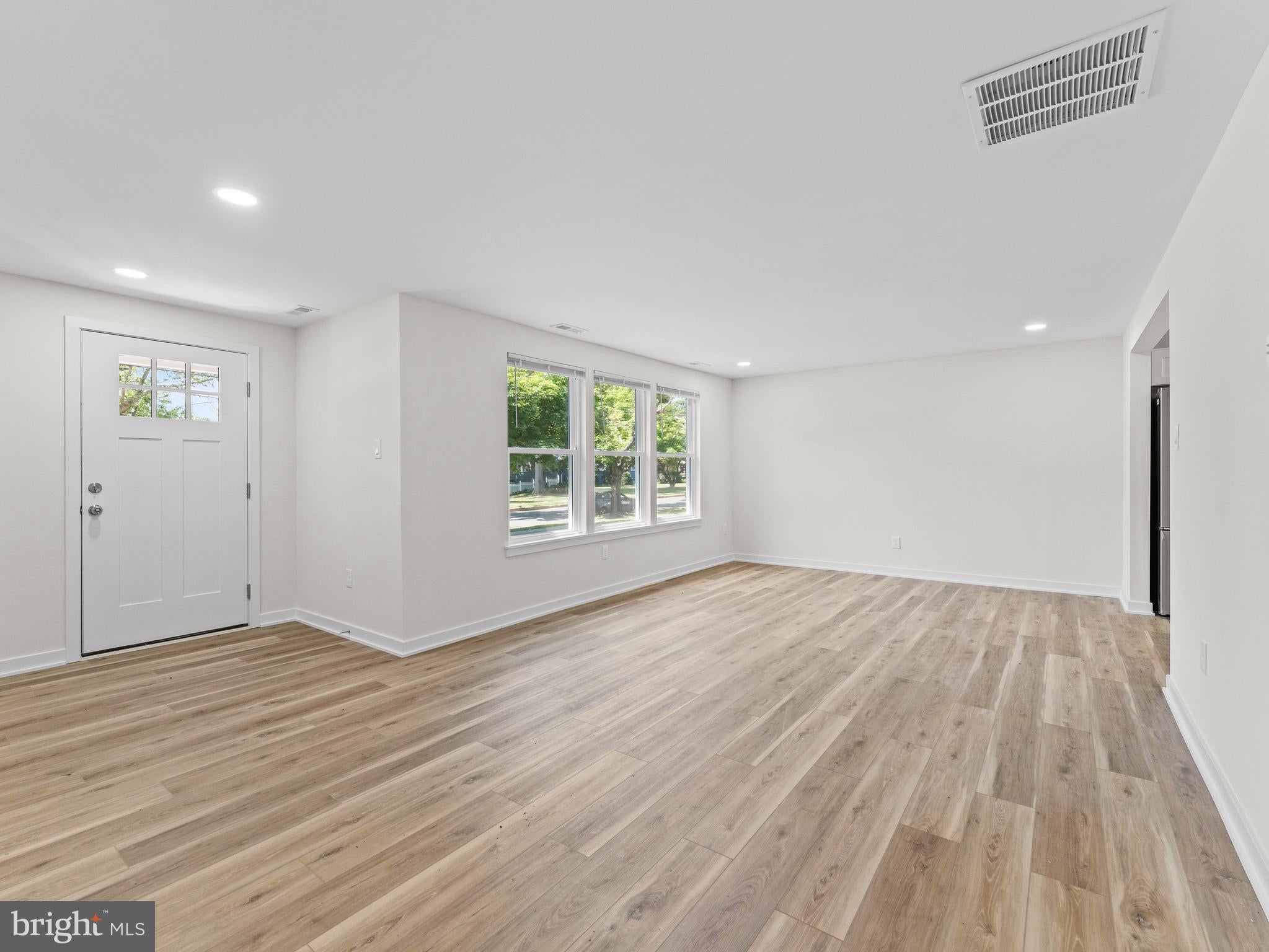 25 MARLYN STREET