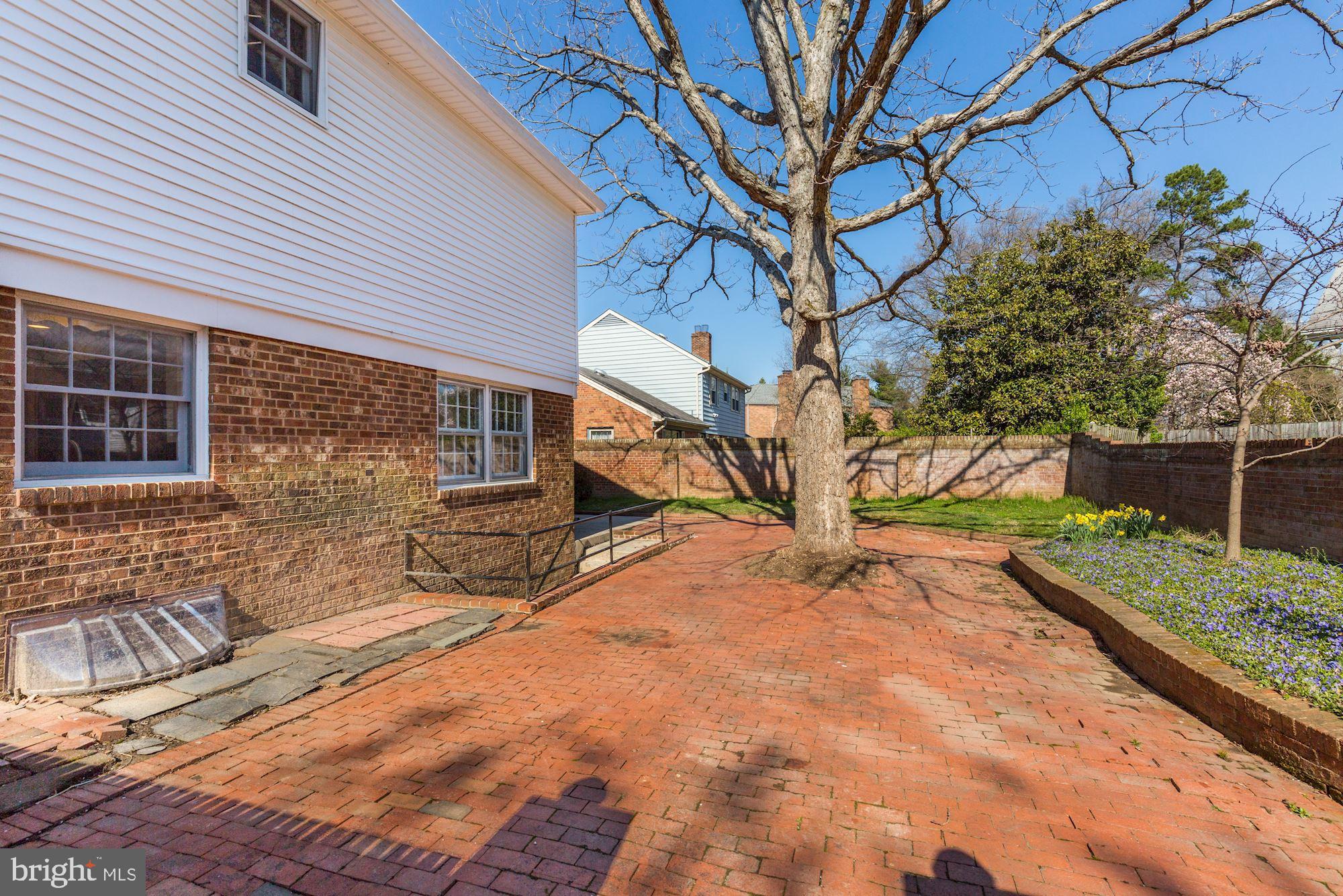 VAUXCLEUSE - Residential