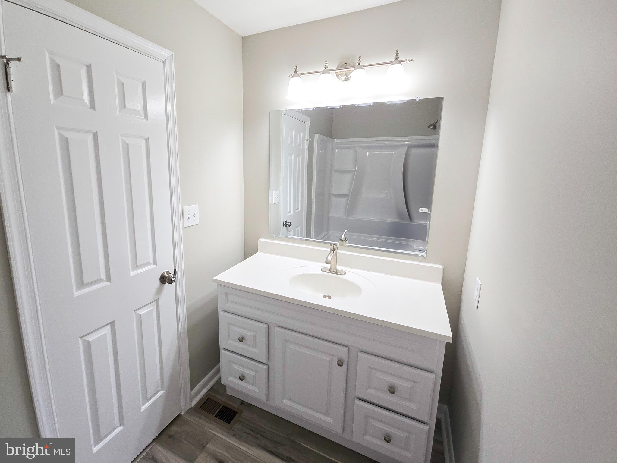 HOLLEYBROOKE - Residential