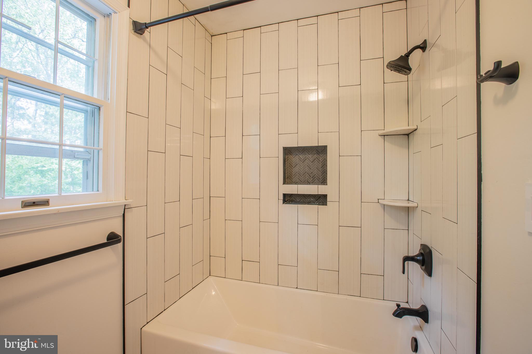 WEST FRIENDSHIP - Residential Lease