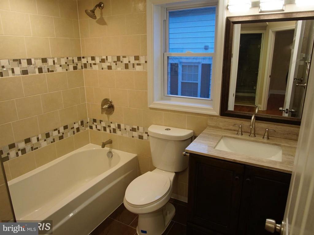 RUXTON - Residential Lease