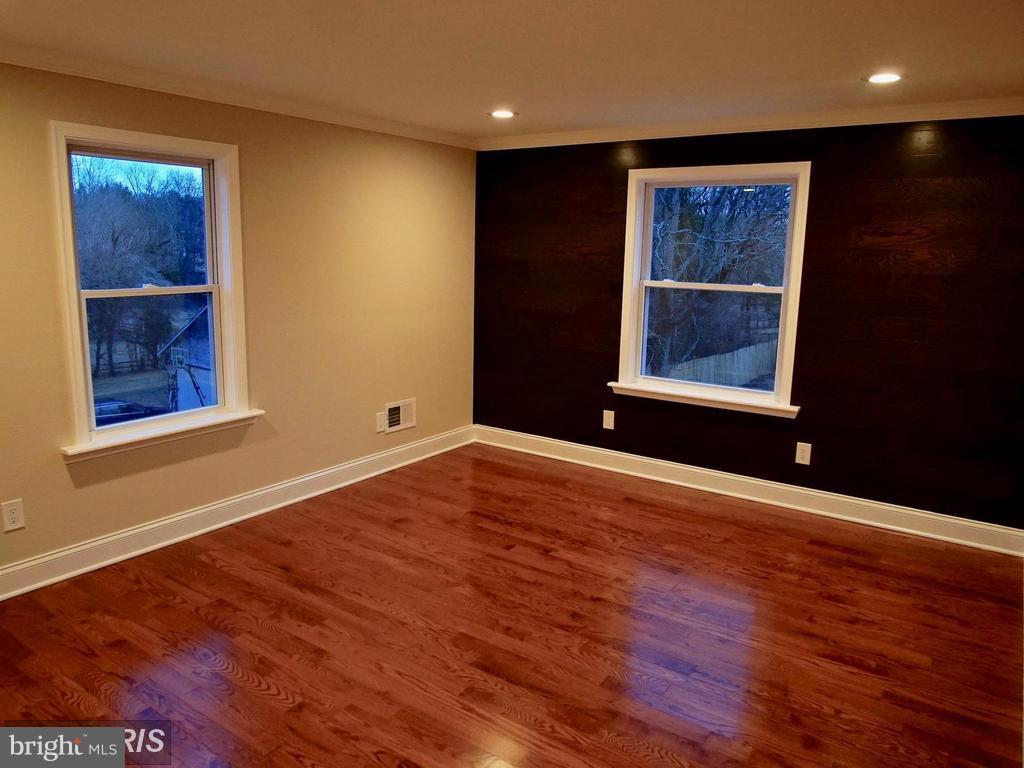 RUXTON - Residential Lease