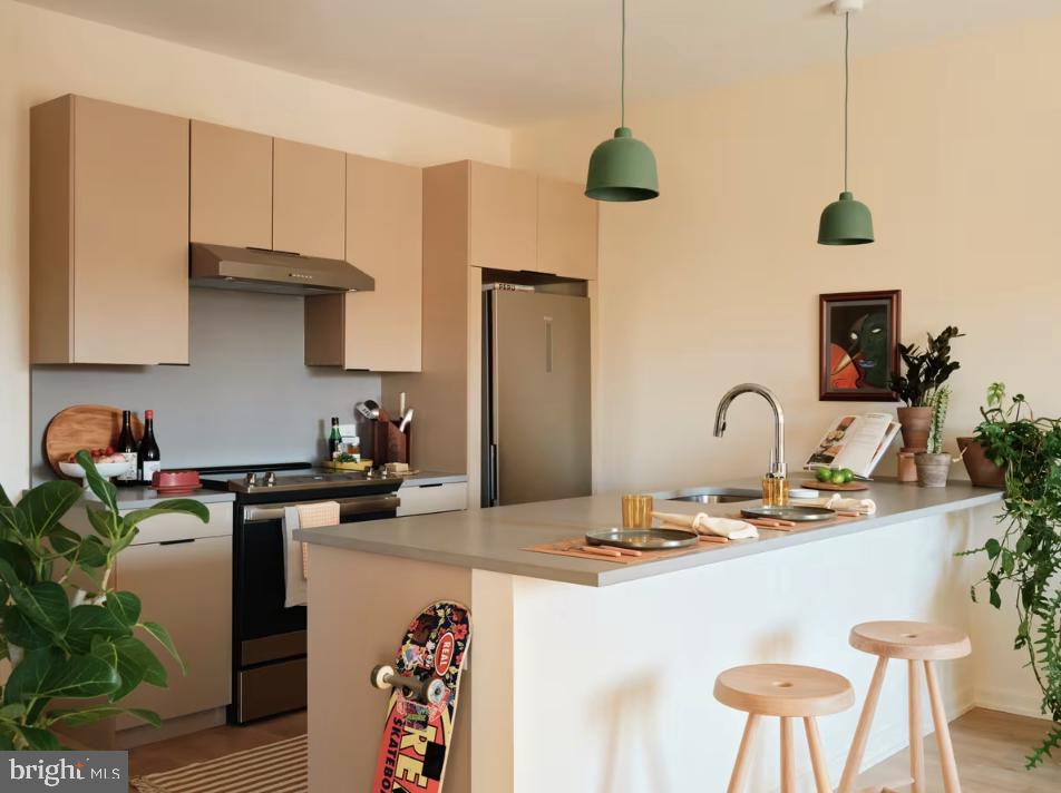 SOUTH KENSINGTON - Residential Lease