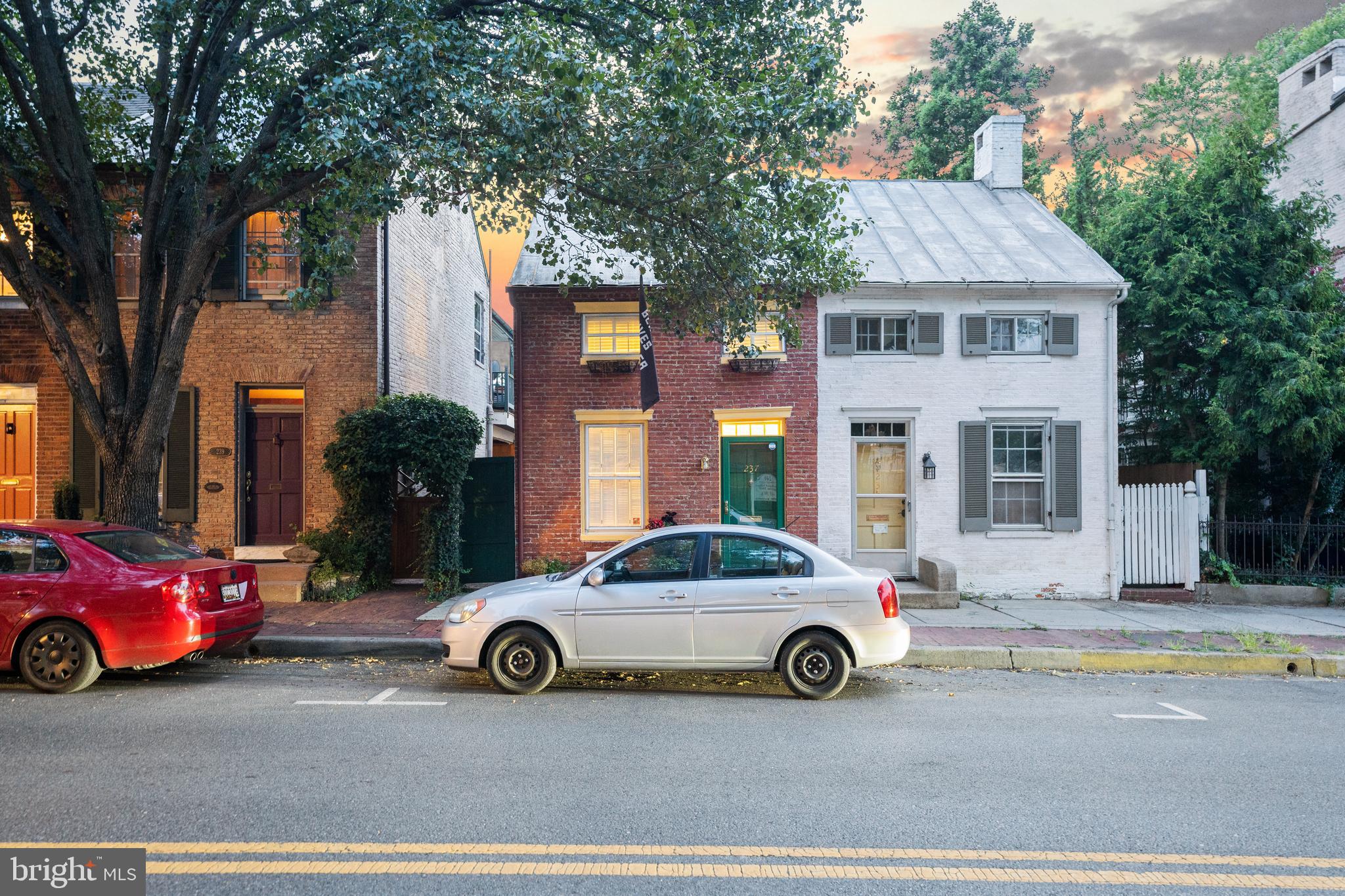 DOWNTOWN FREDERICK - Residential