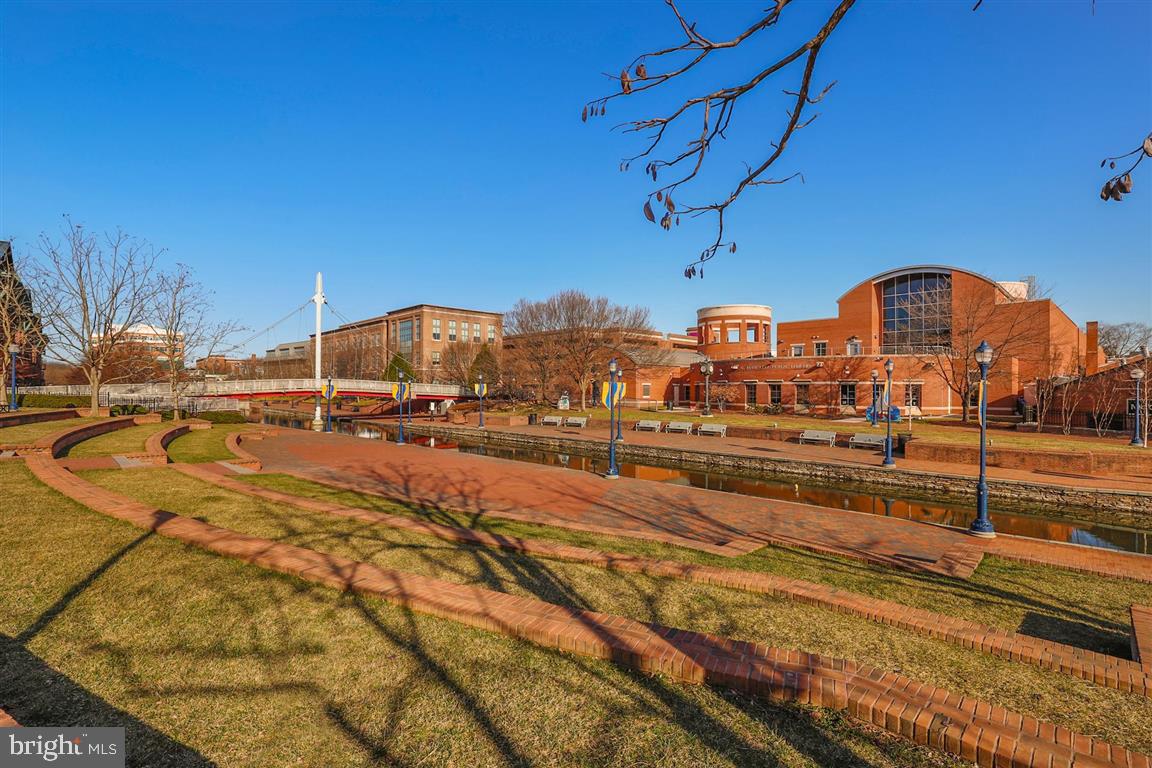 DOWNTOWN FREDERICK - Residential