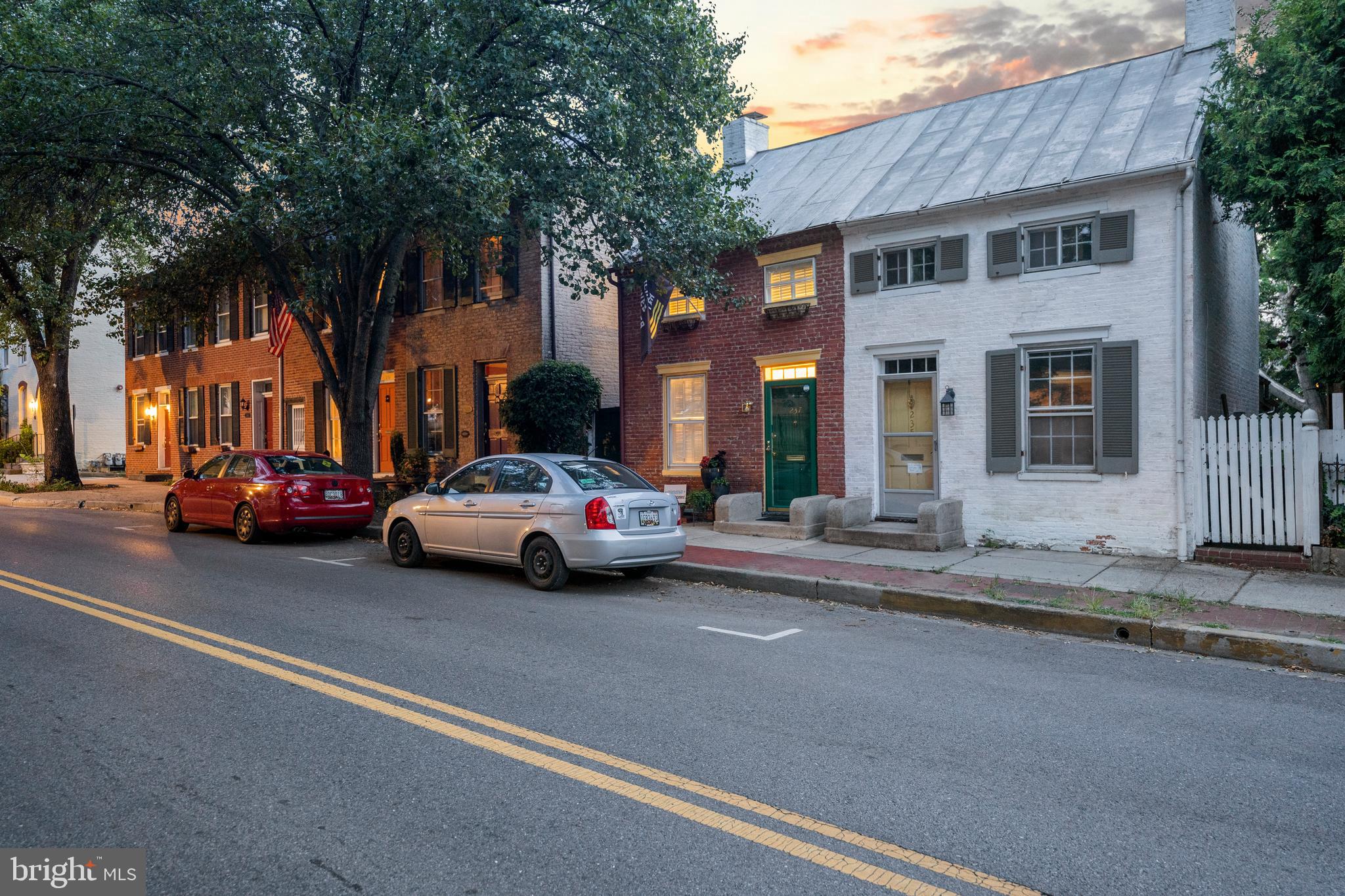 DOWNTOWN FREDERICK - Residential