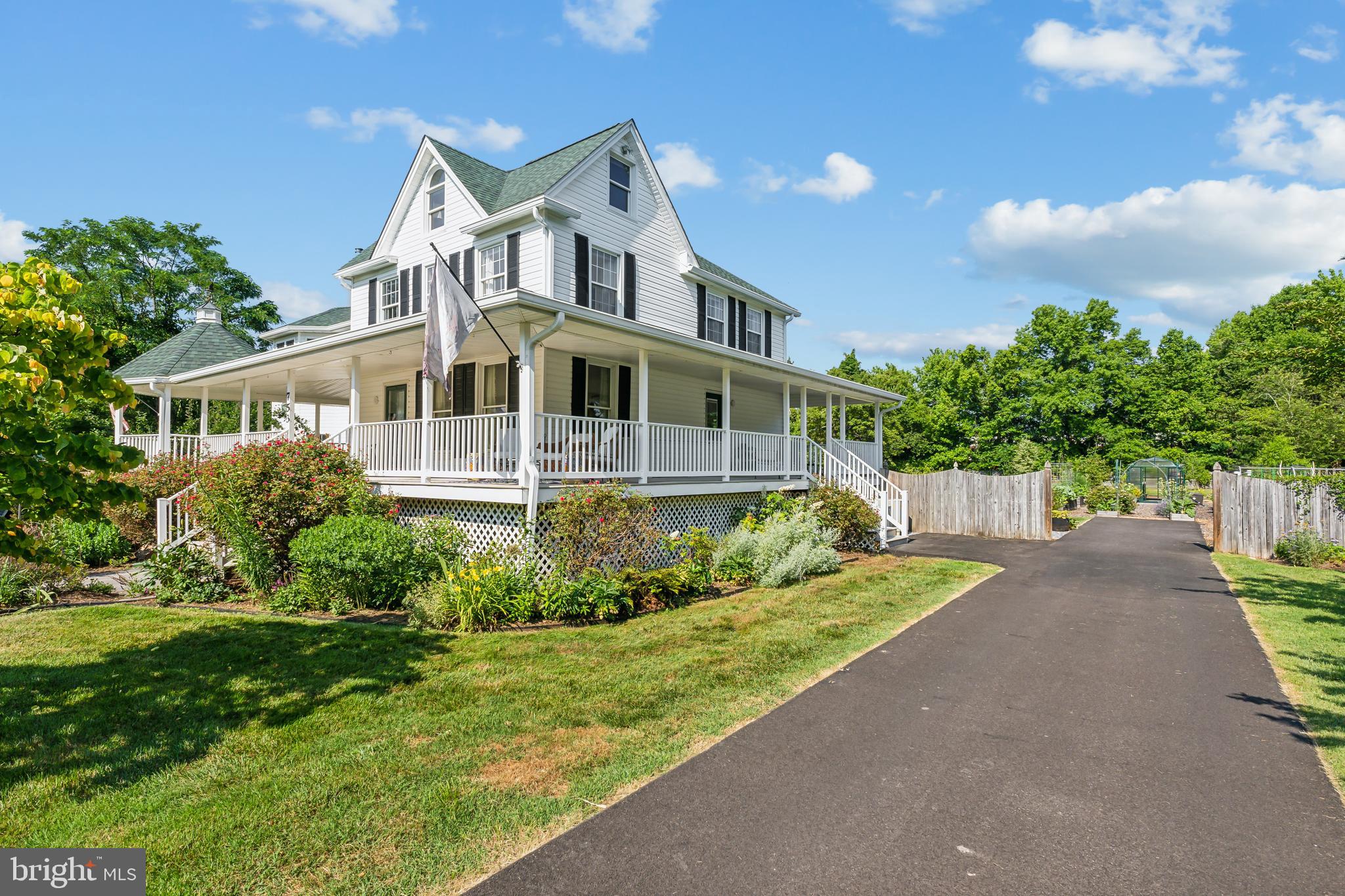 753 MASONS BEACH ROAD