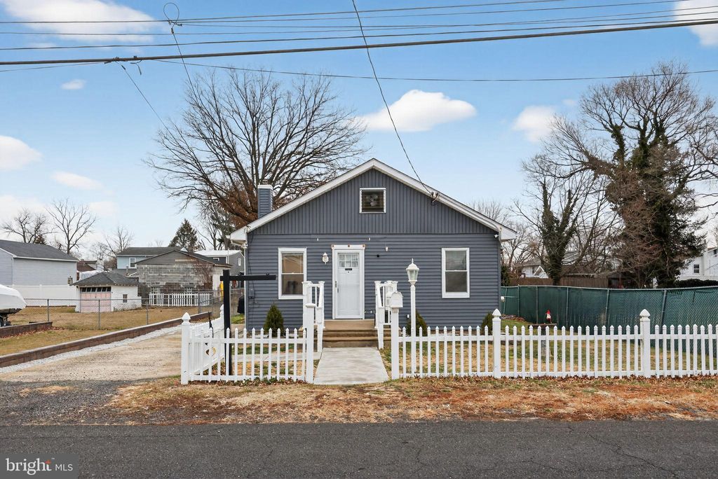 Photo of 909 Third Avenue, CROYDON, PA 19021 (MLS # PABU2112442)