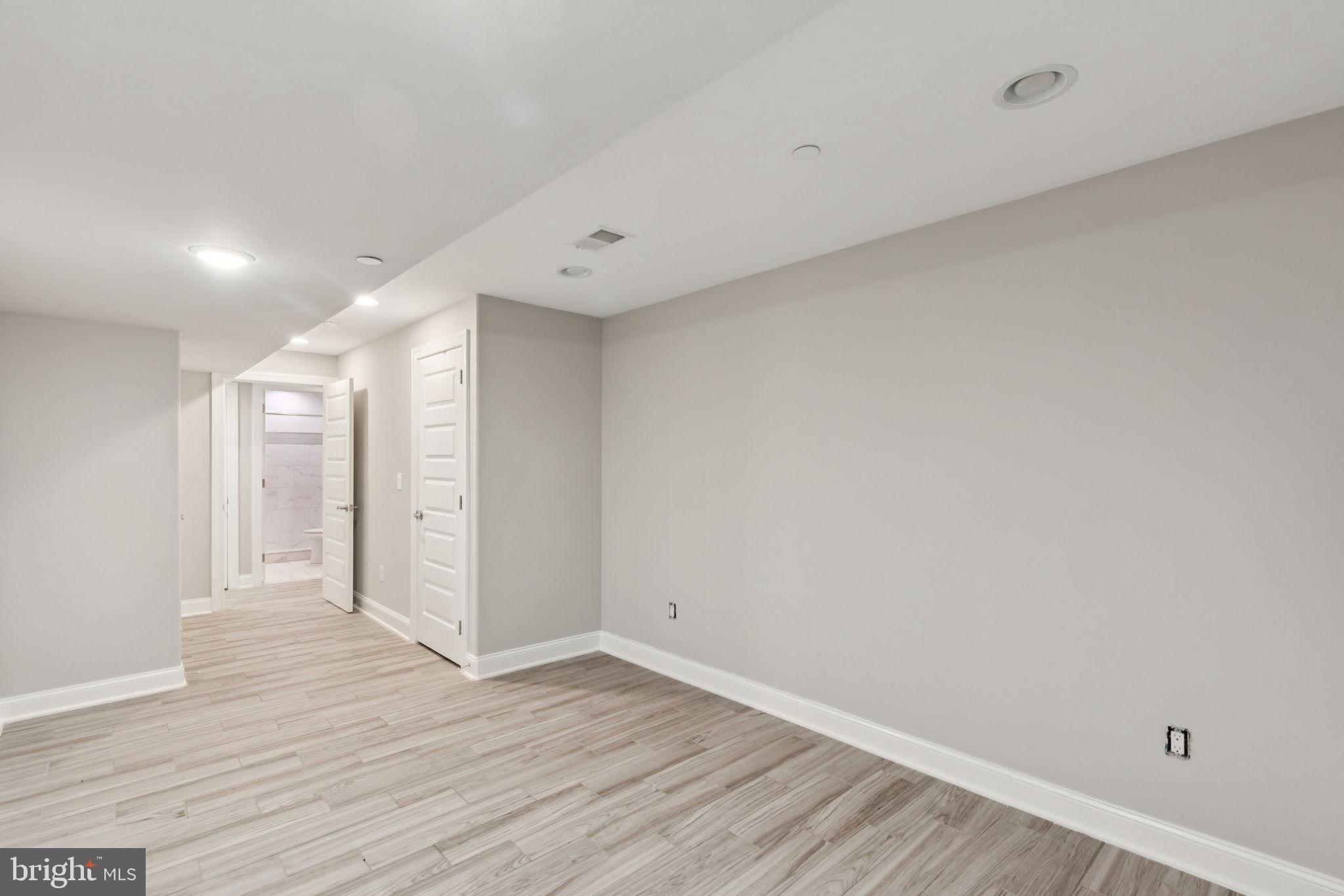 PENNSPORT - Residential Lease