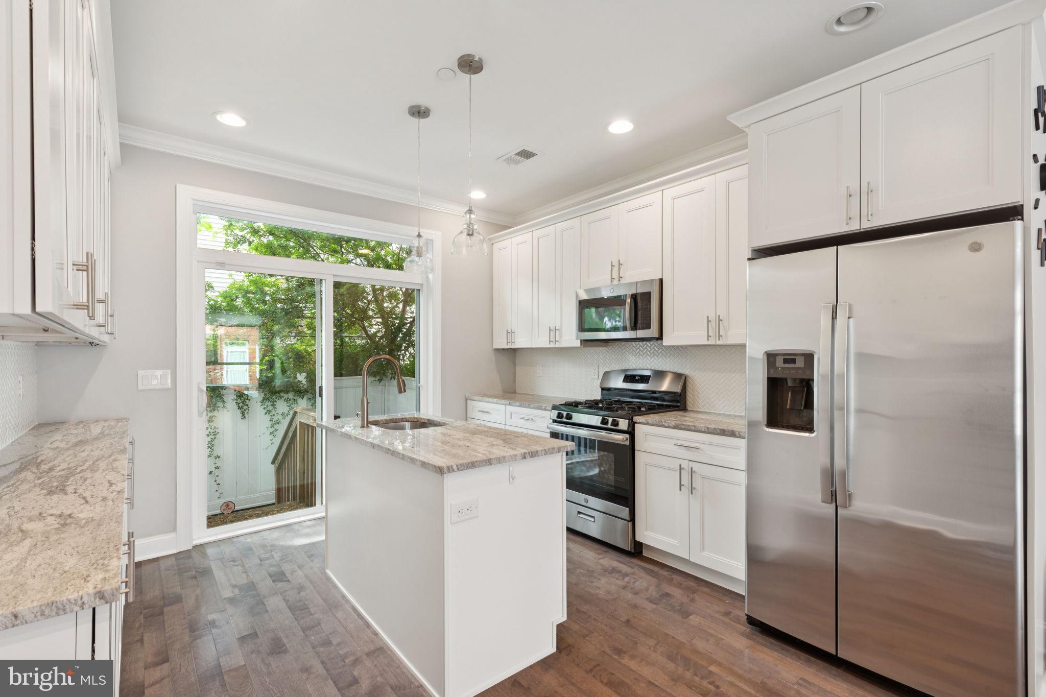 PENNSPORT - Residential Lease