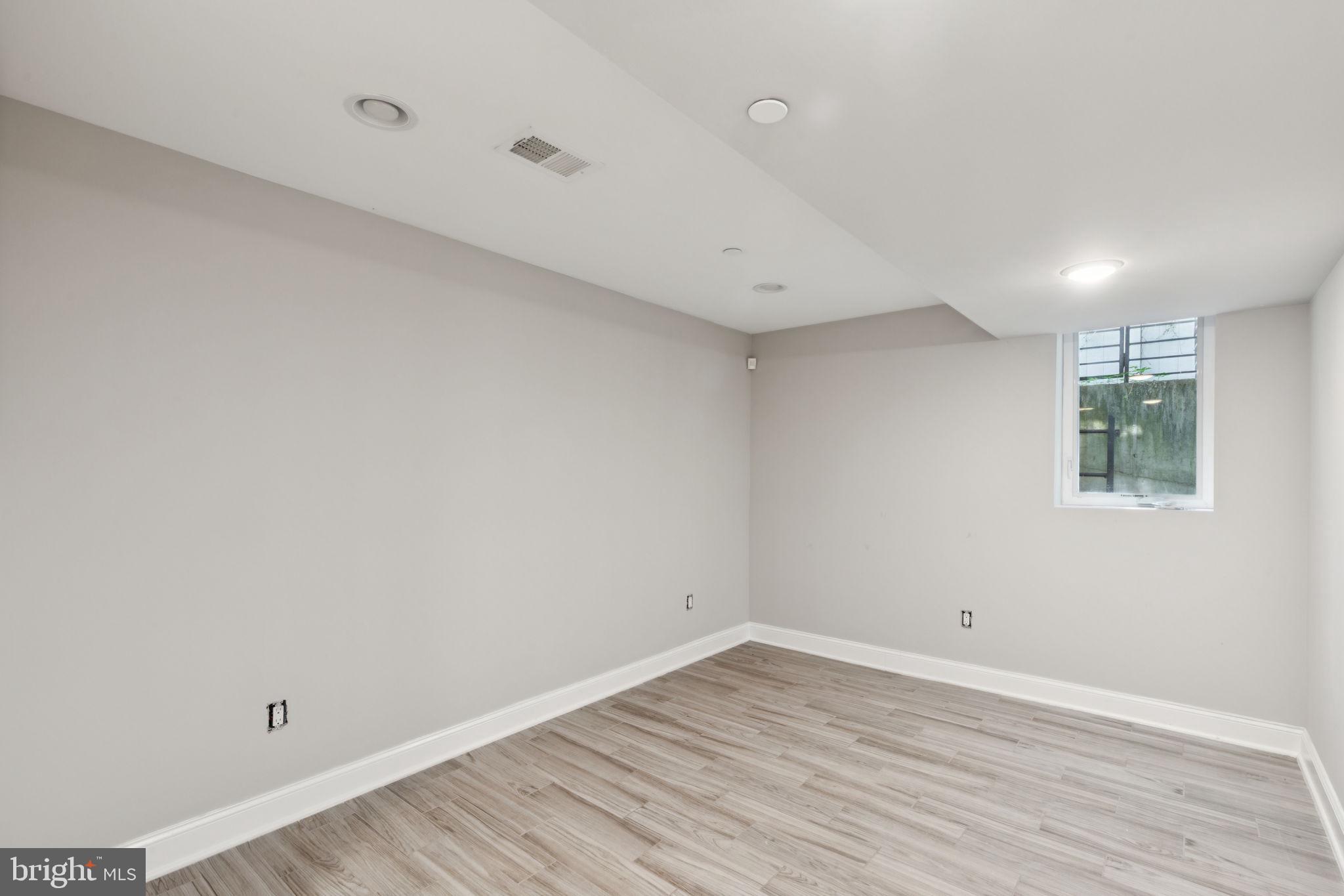 PENNSPORT - Residential Lease