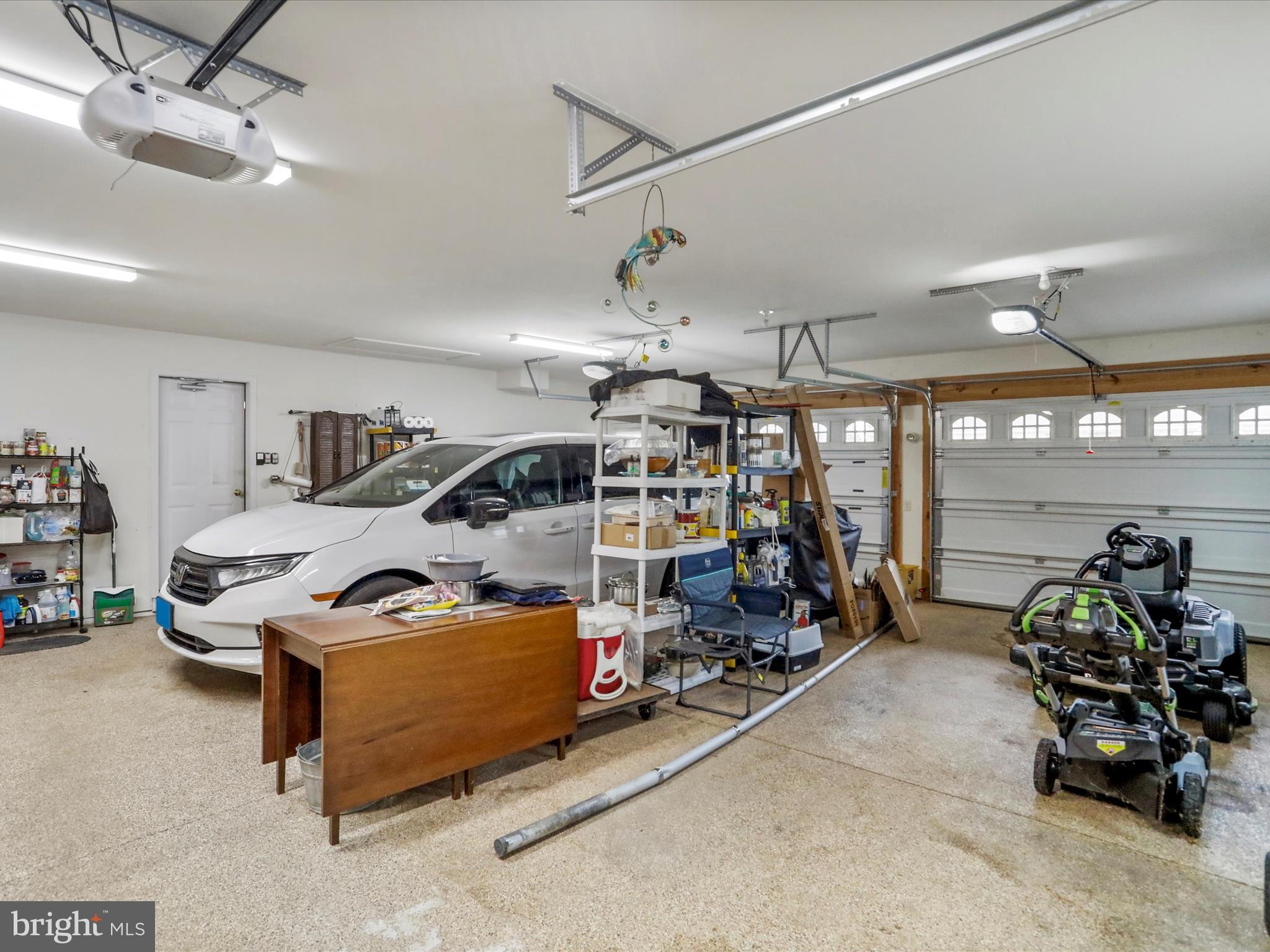 HALFWAY - Residential