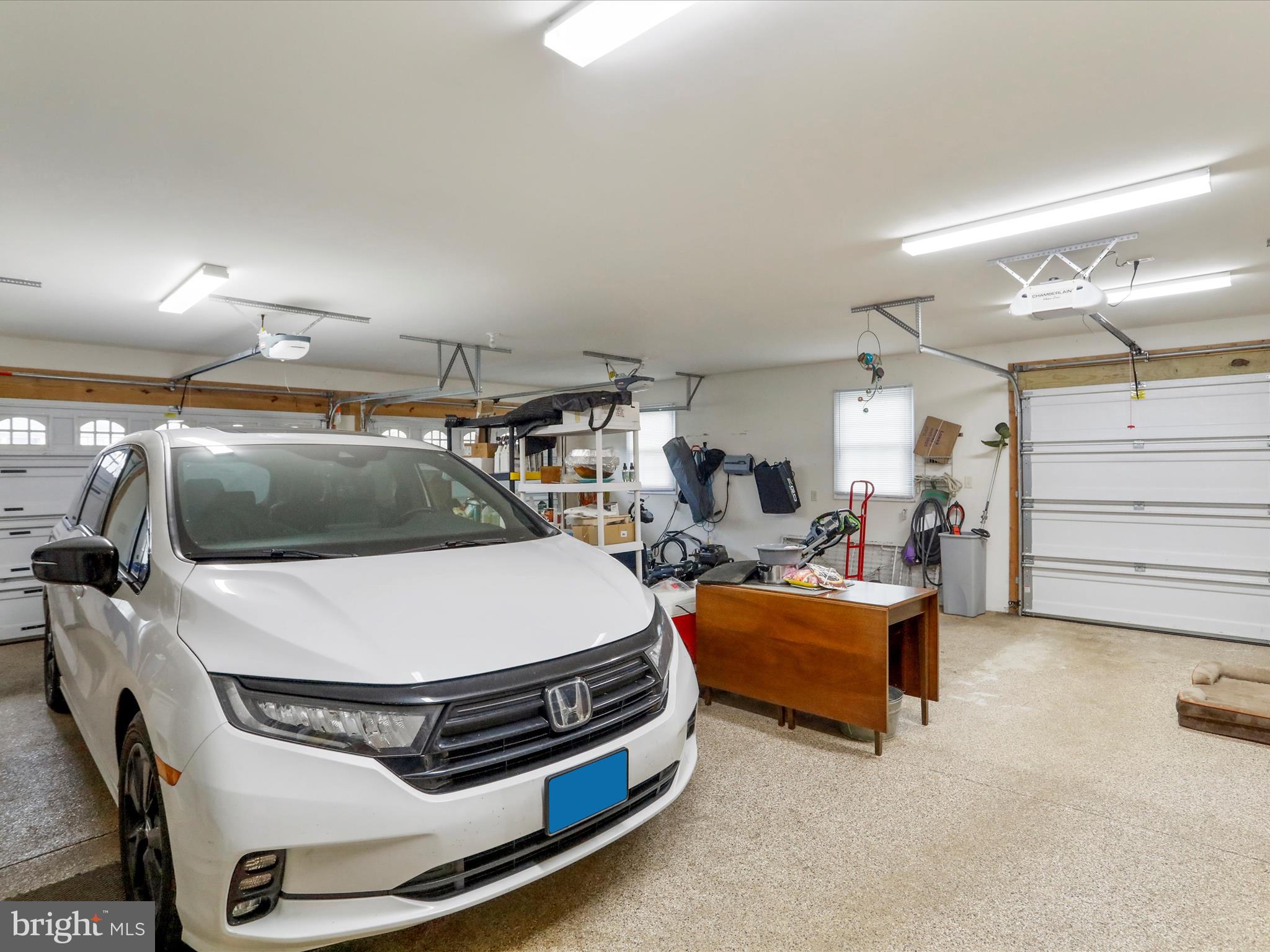 HALFWAY - Residential