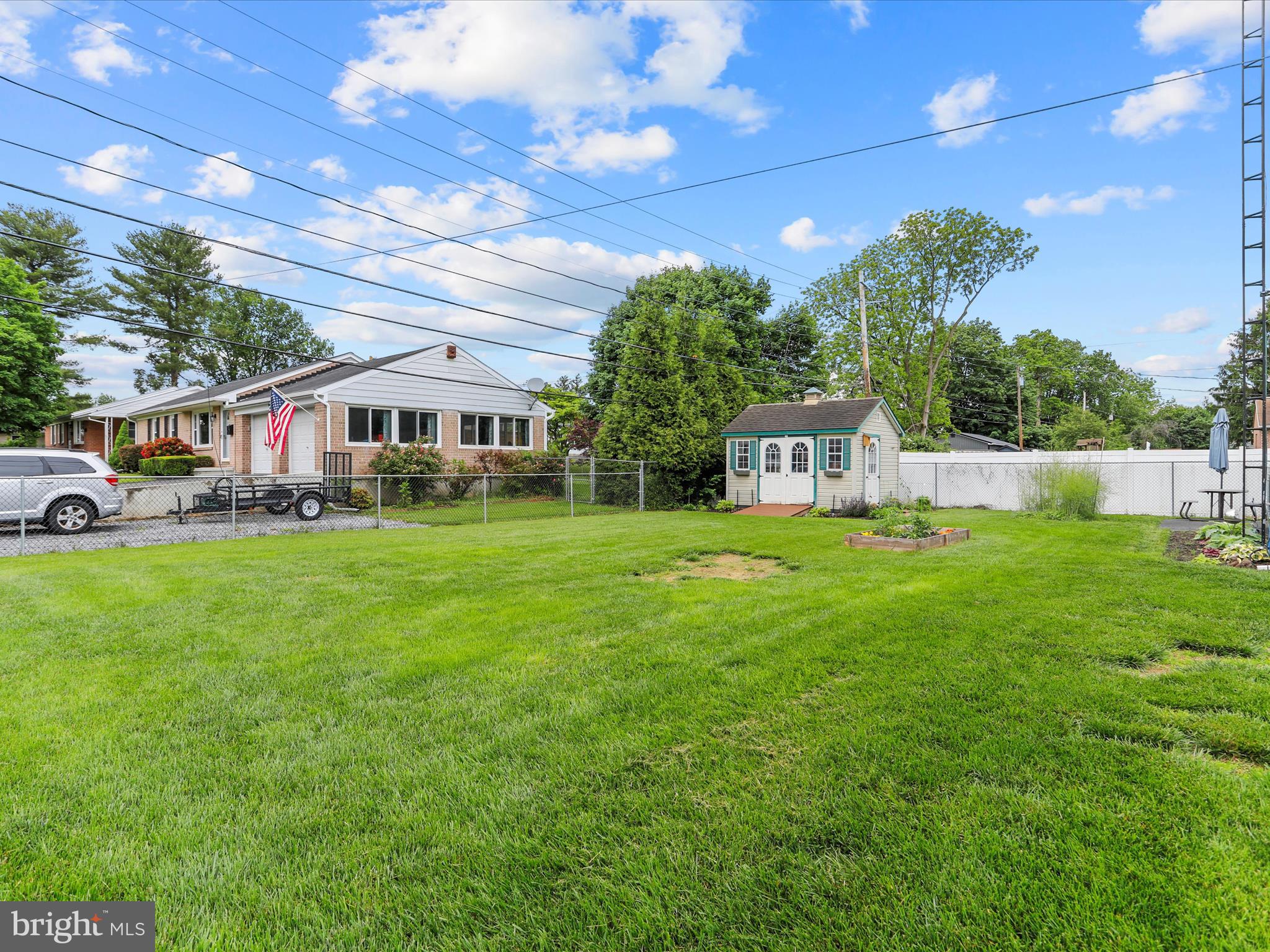 HALFWAY - Residential