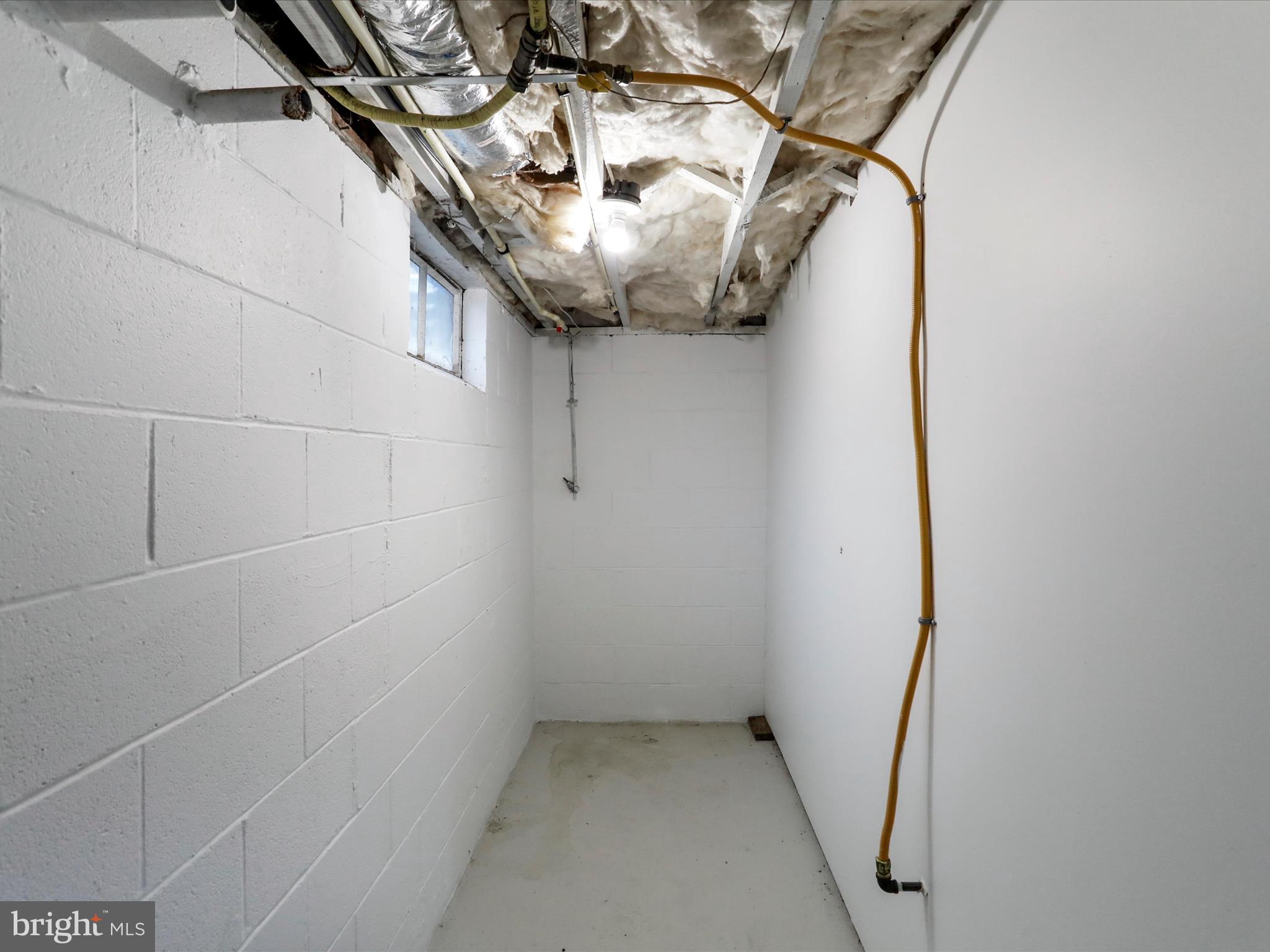 HALFWAY - Residential