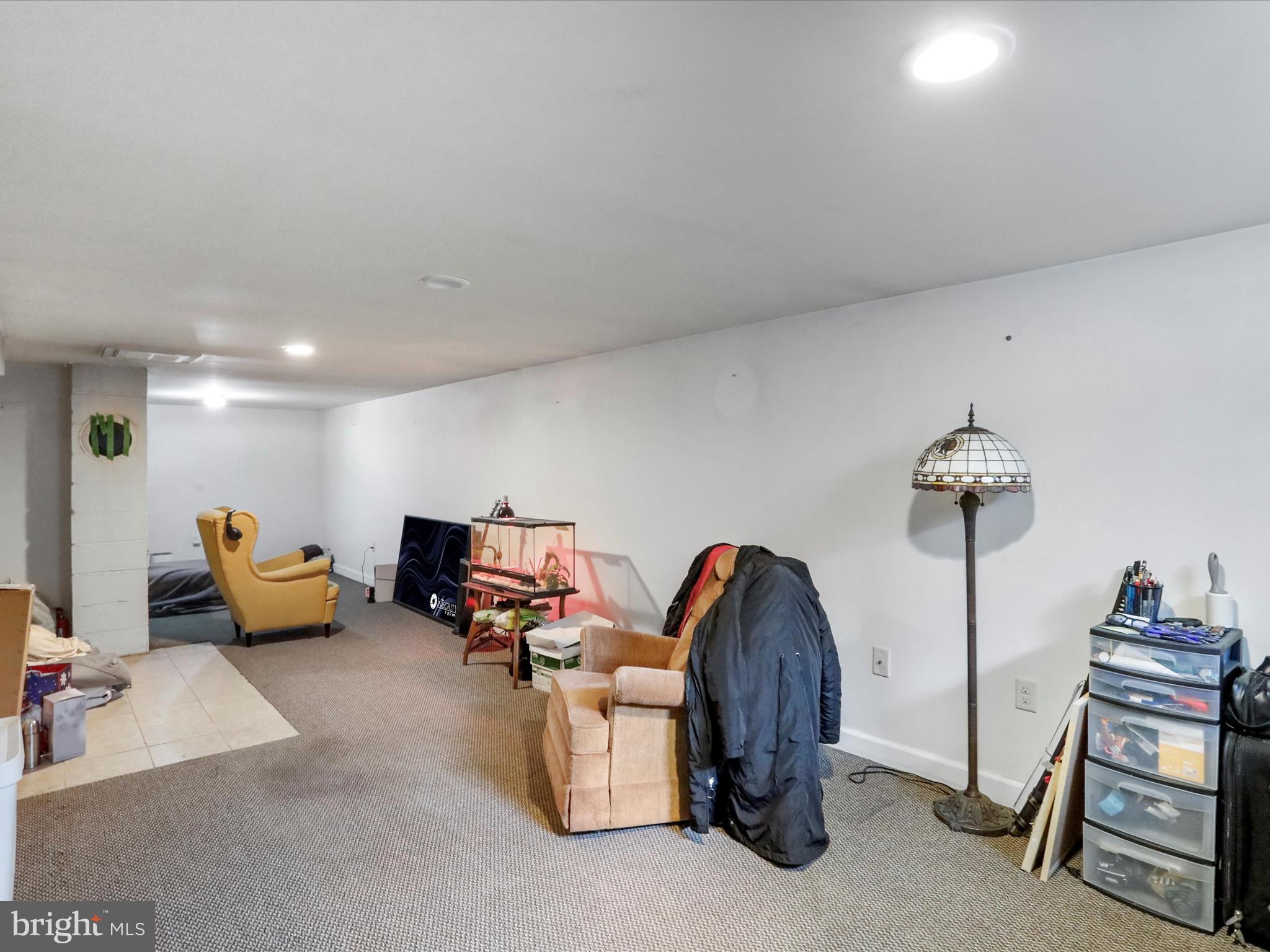 HALFWAY - Residential