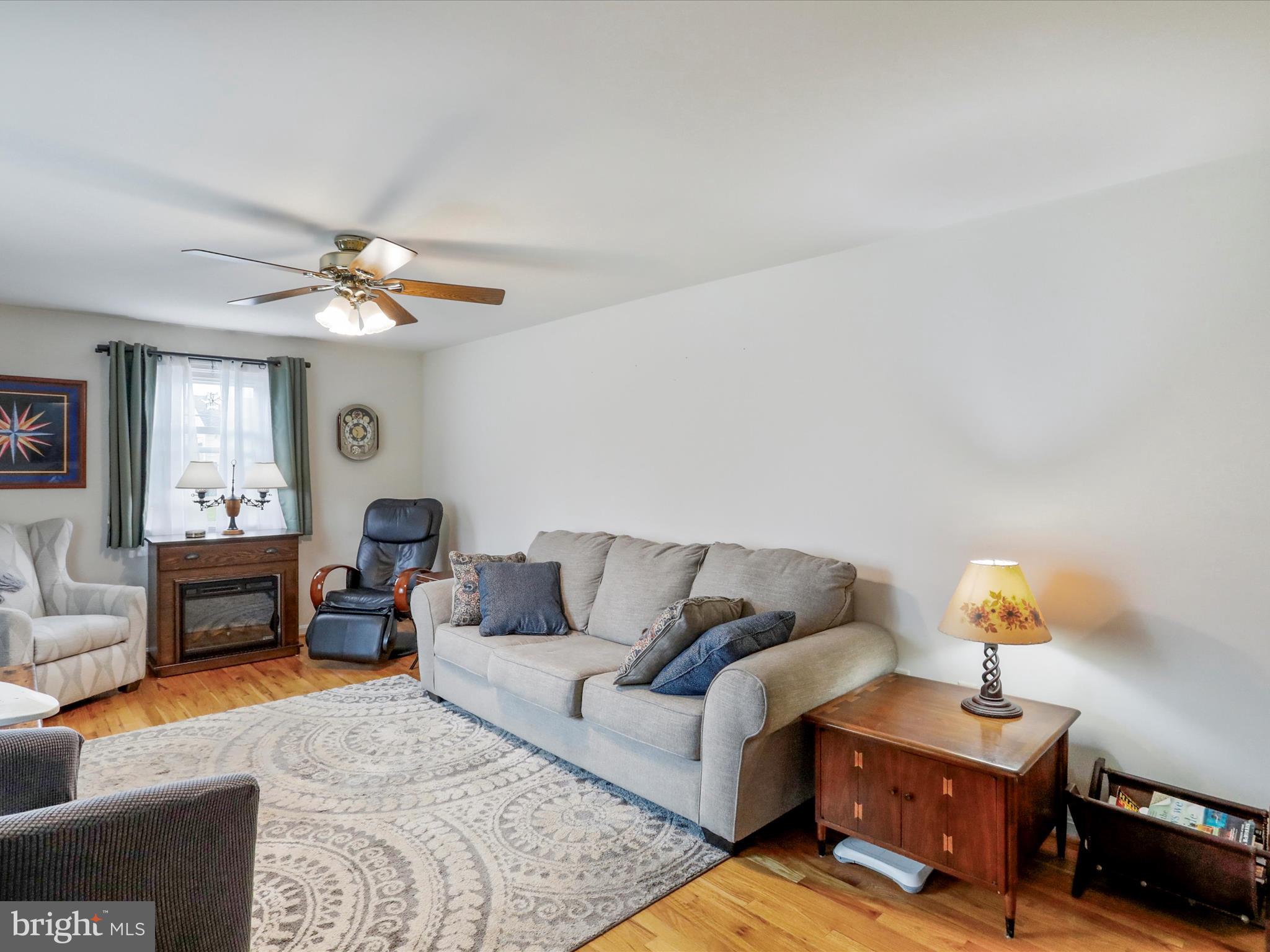 HALFWAY - Residential