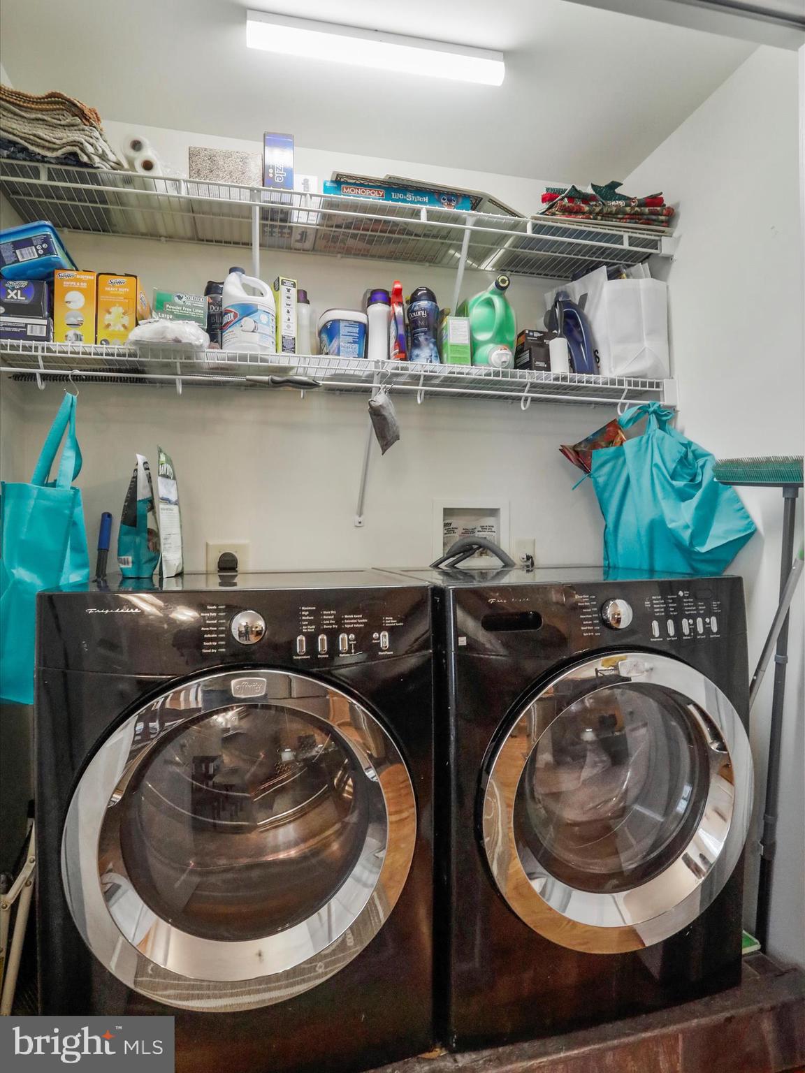 HALFWAY - Residential