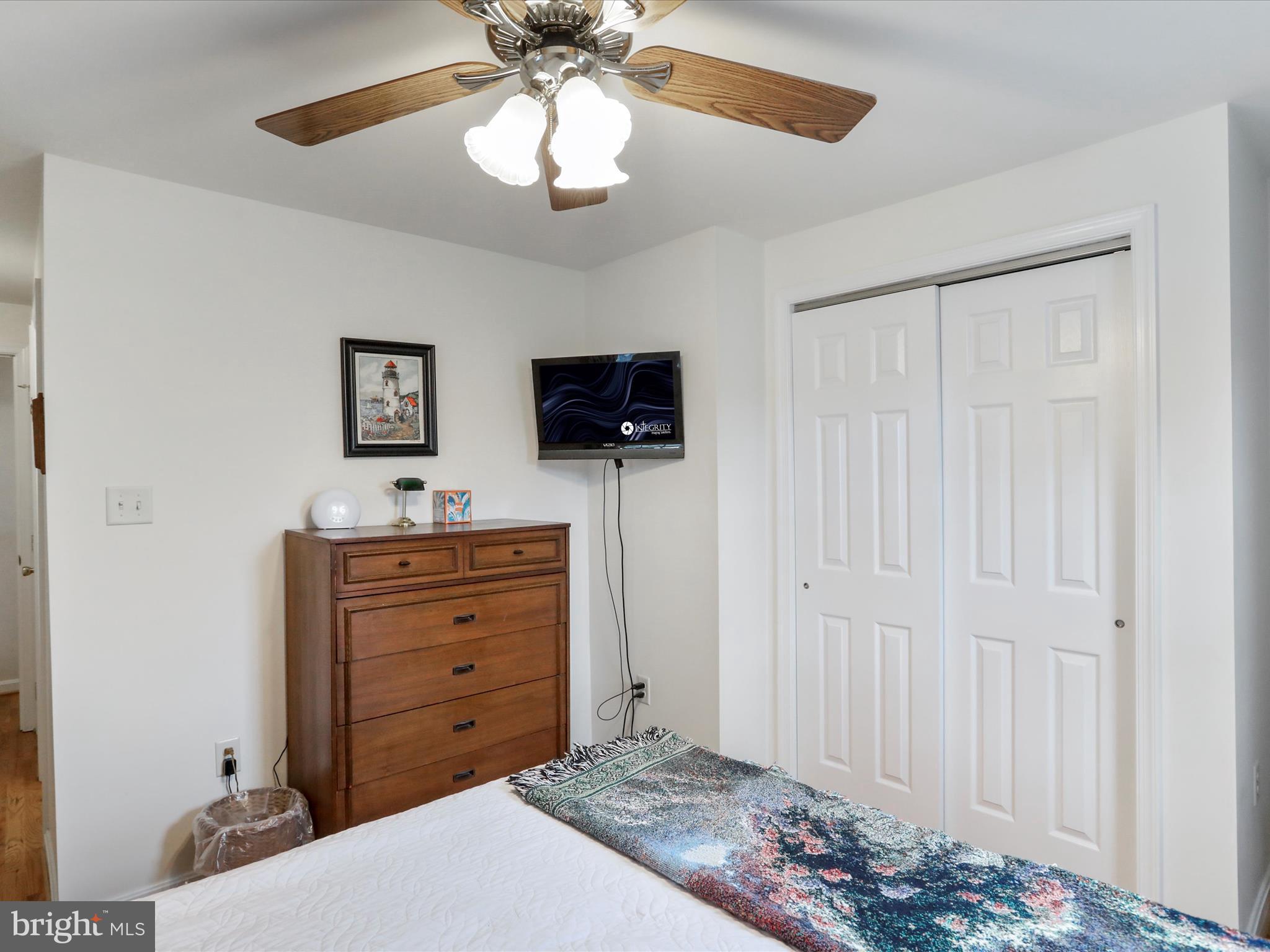 HALFWAY - Residential