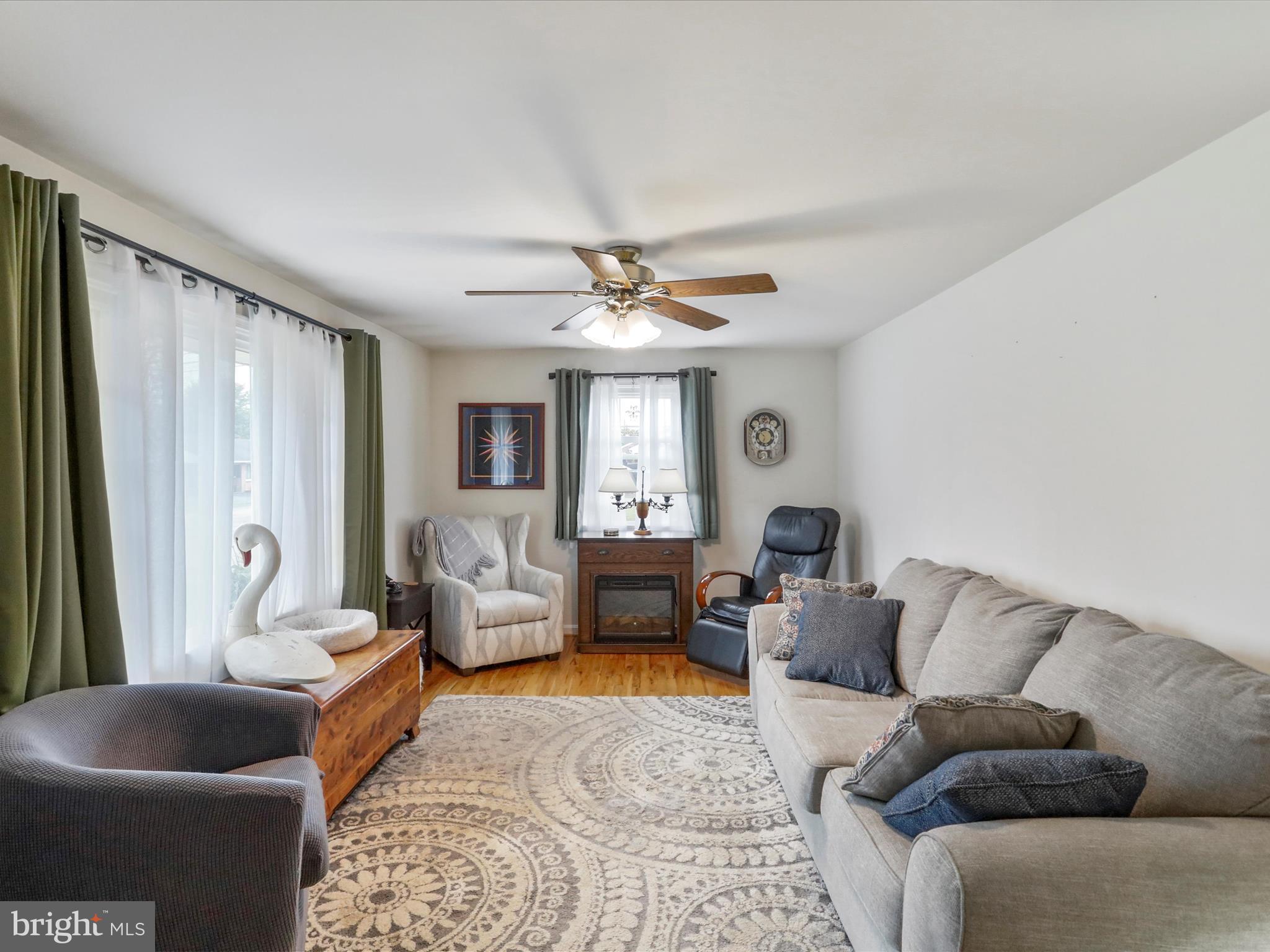 HALFWAY - Residential