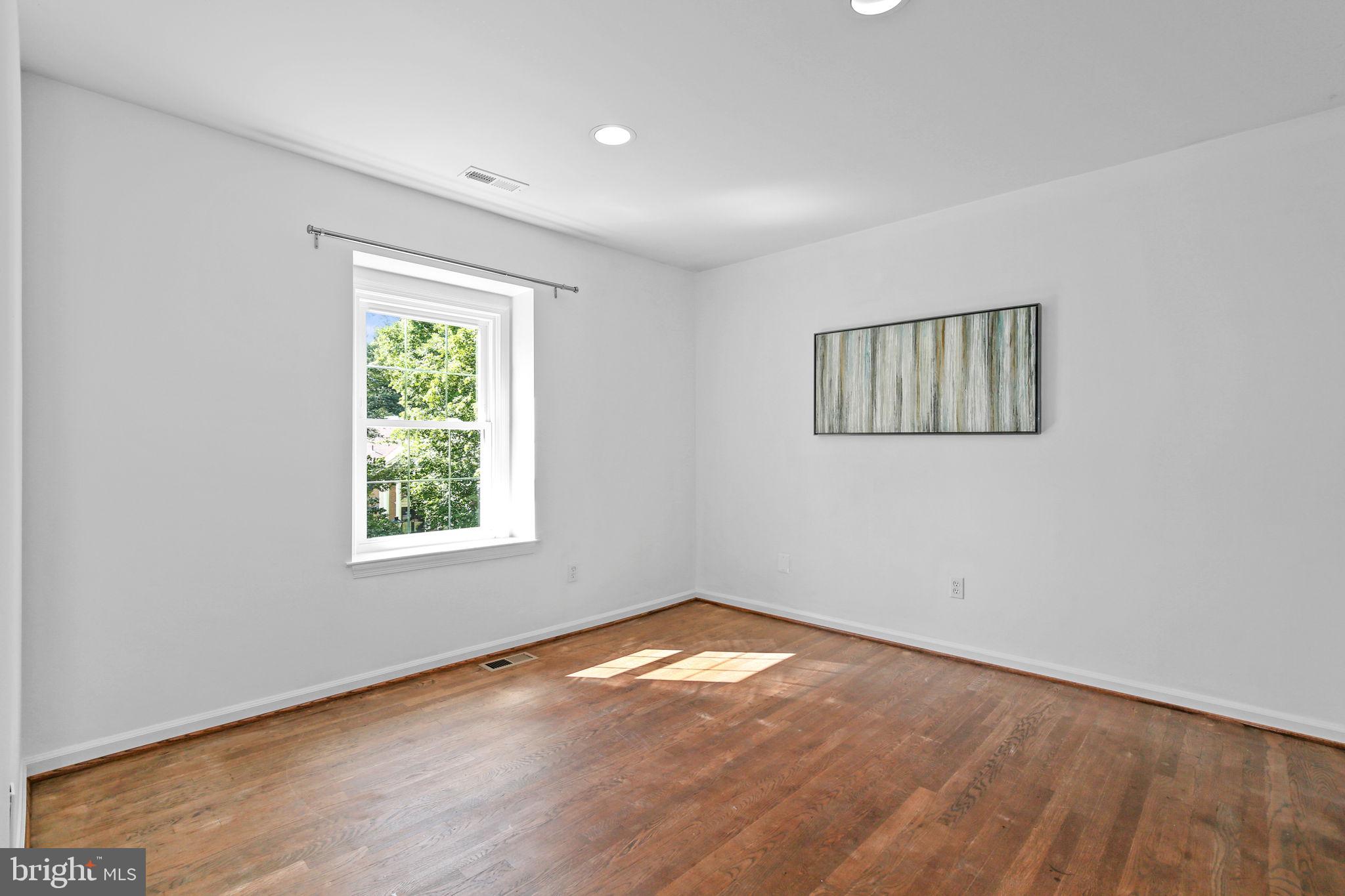 FALLSREACH - Residential