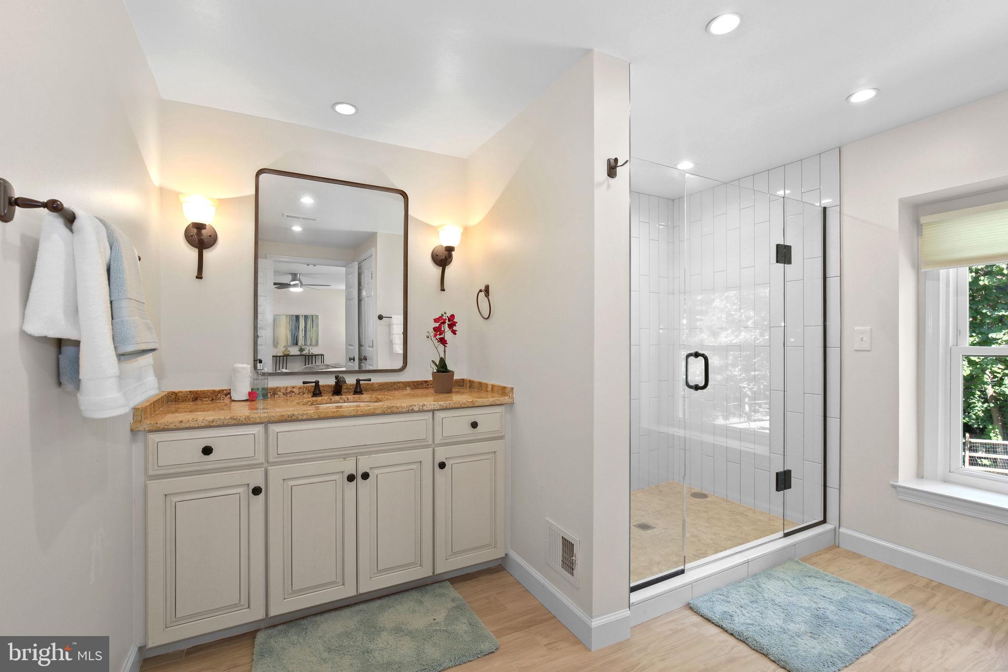 FALLSREACH - Residential