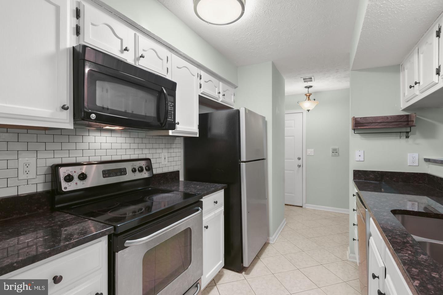 6205 SANDPIPER COURT 201