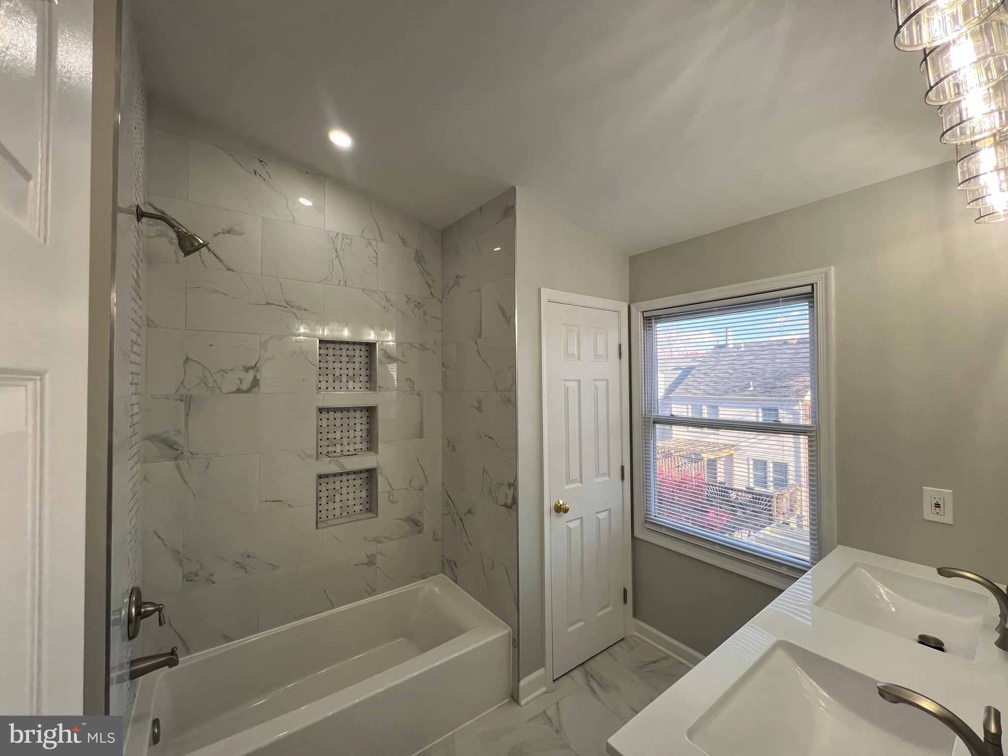 WESTRIDGE - Residential Lease