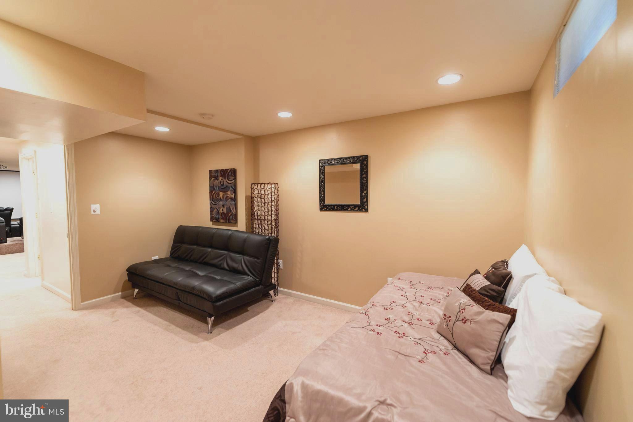 THE MANORS OF PARK RIDGE - Residential