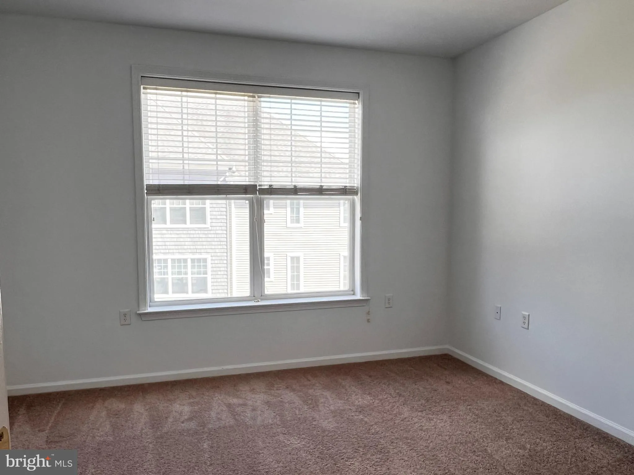 Ewing, New Jersey 08618, United States, 2 Bedrooms Bedrooms, ,2 BathroomsBathrooms,Residential,Active,35241