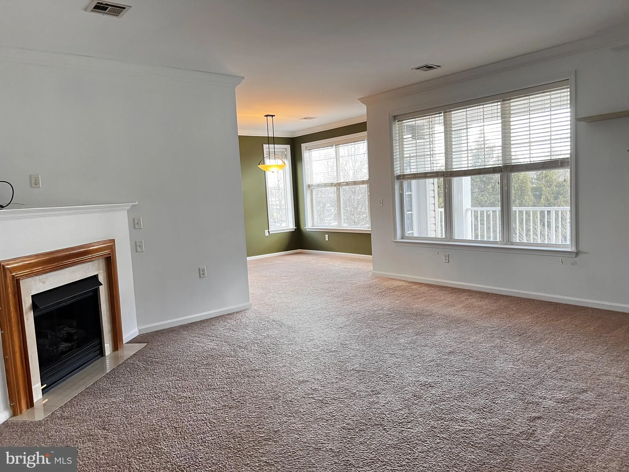 Ewing, New Jersey 08618, United States, 2 Bedrooms Bedrooms, ,2 BathroomsBathrooms,Residential,Active,35241