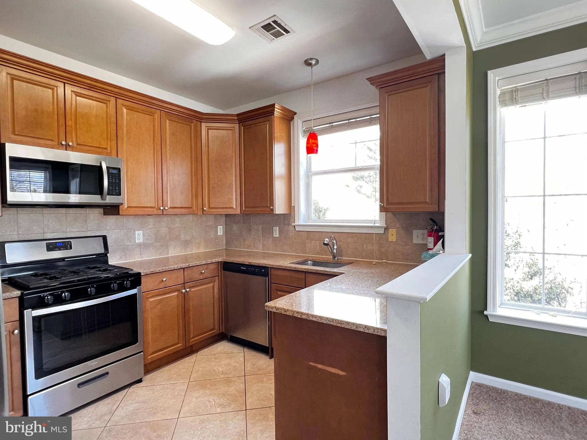 Ewing, New Jersey 08618, United States, 2 Bedrooms Bedrooms, ,2 BathroomsBathrooms,Residential,Active,35241