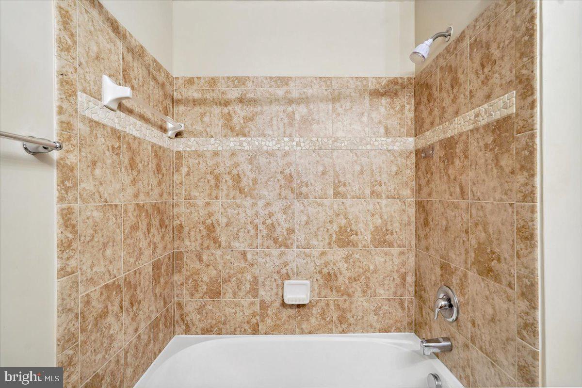 FAIRWOOD - Residential