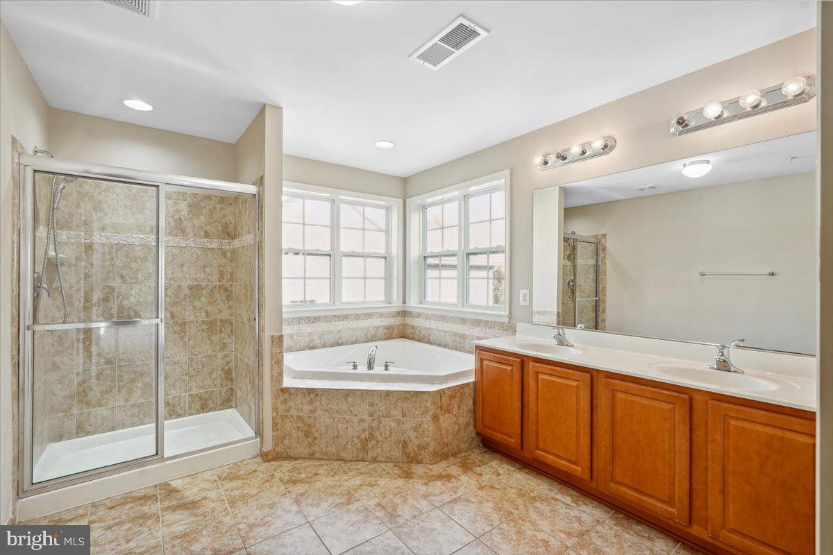 FAIRWOOD - Residential